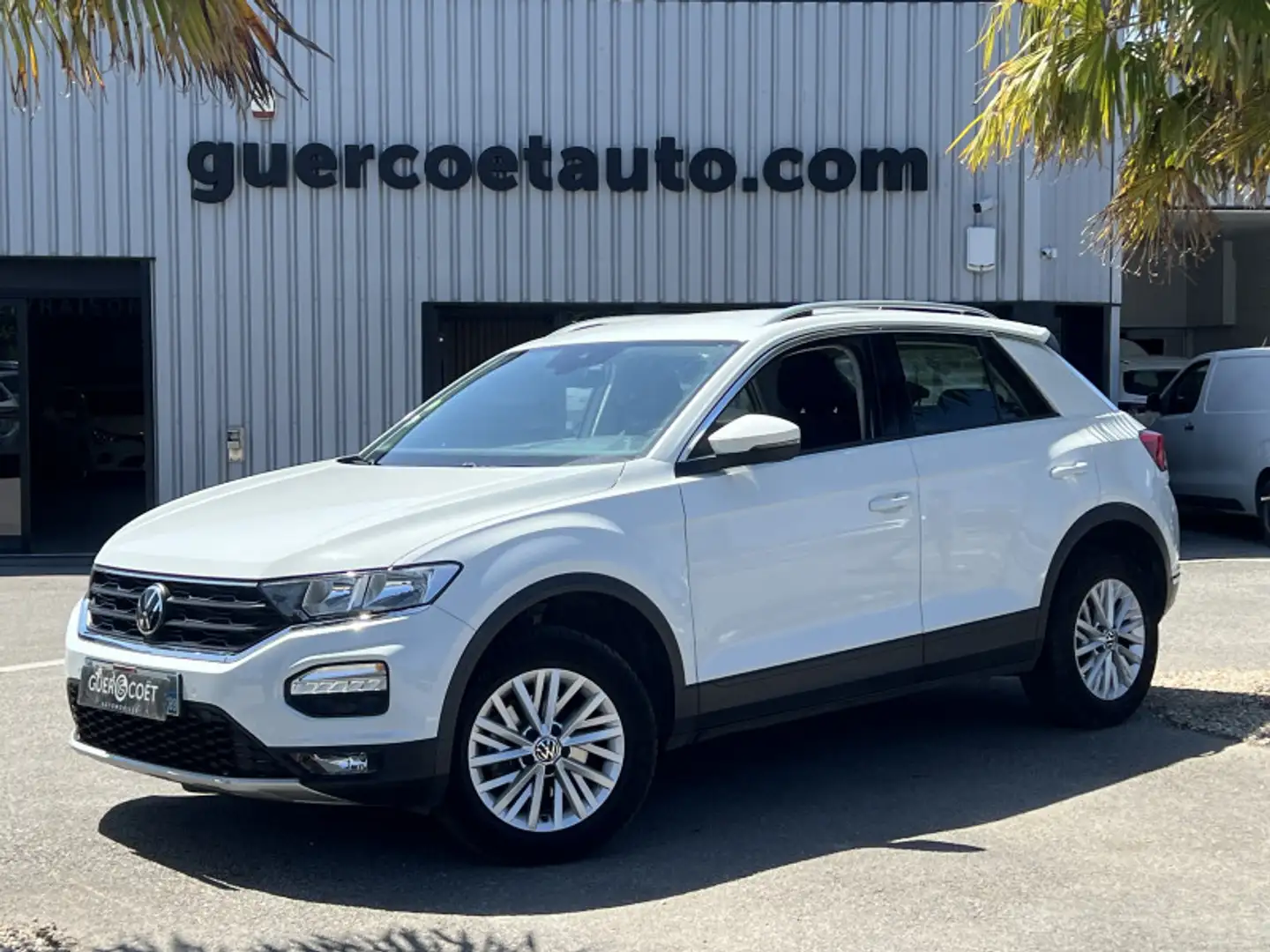 Volkswagen T-Roc 2.0 TDI 115CH LOUNGE BUSINESS S\u0026S Blanc - 1