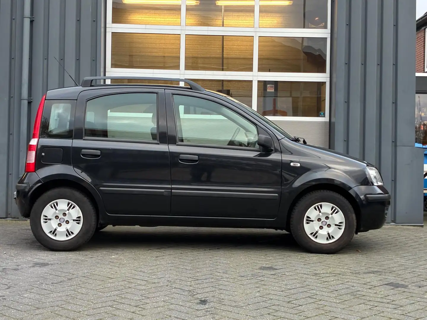 Fiat Panda 1.2 Edizione Cool Airco Apk 03-10-2025 Schwarz - 2