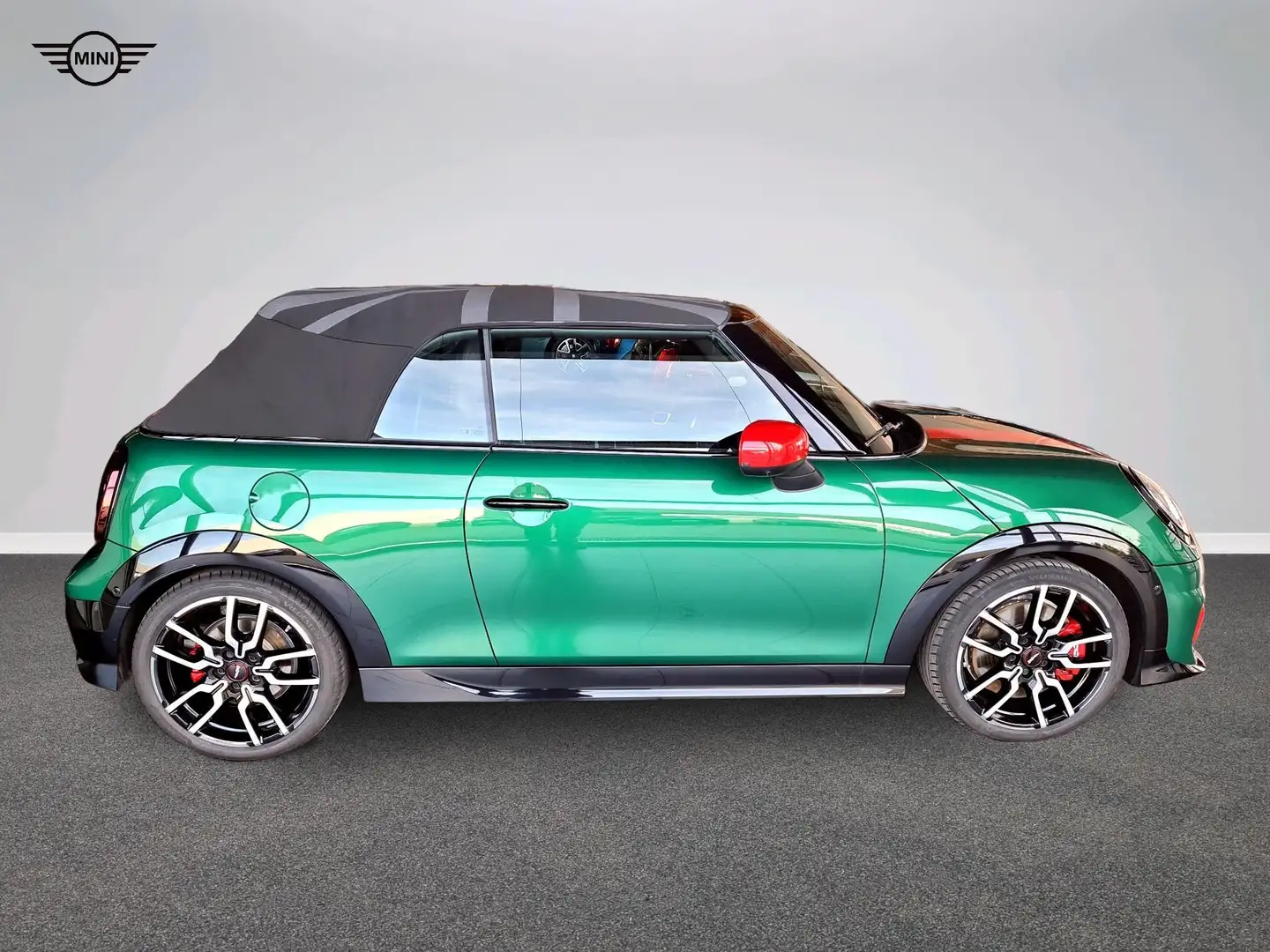 MINI John Cooper Works Cabrio John Cooper Works Trim Grün - 2
