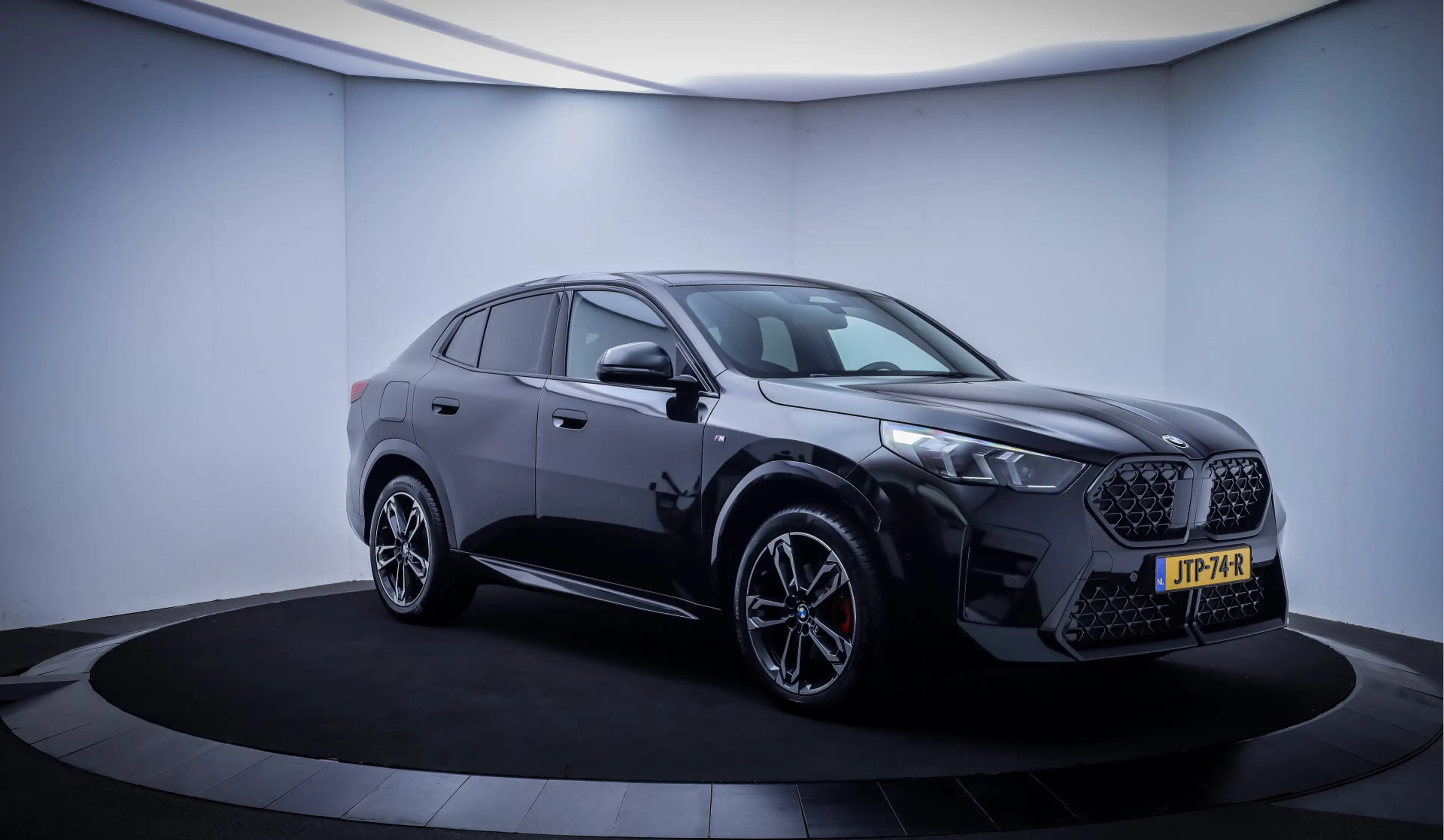 BMW X2 20iA M-SPORT Edition FULL LED | HARMAN KARDON | ME — photo 3