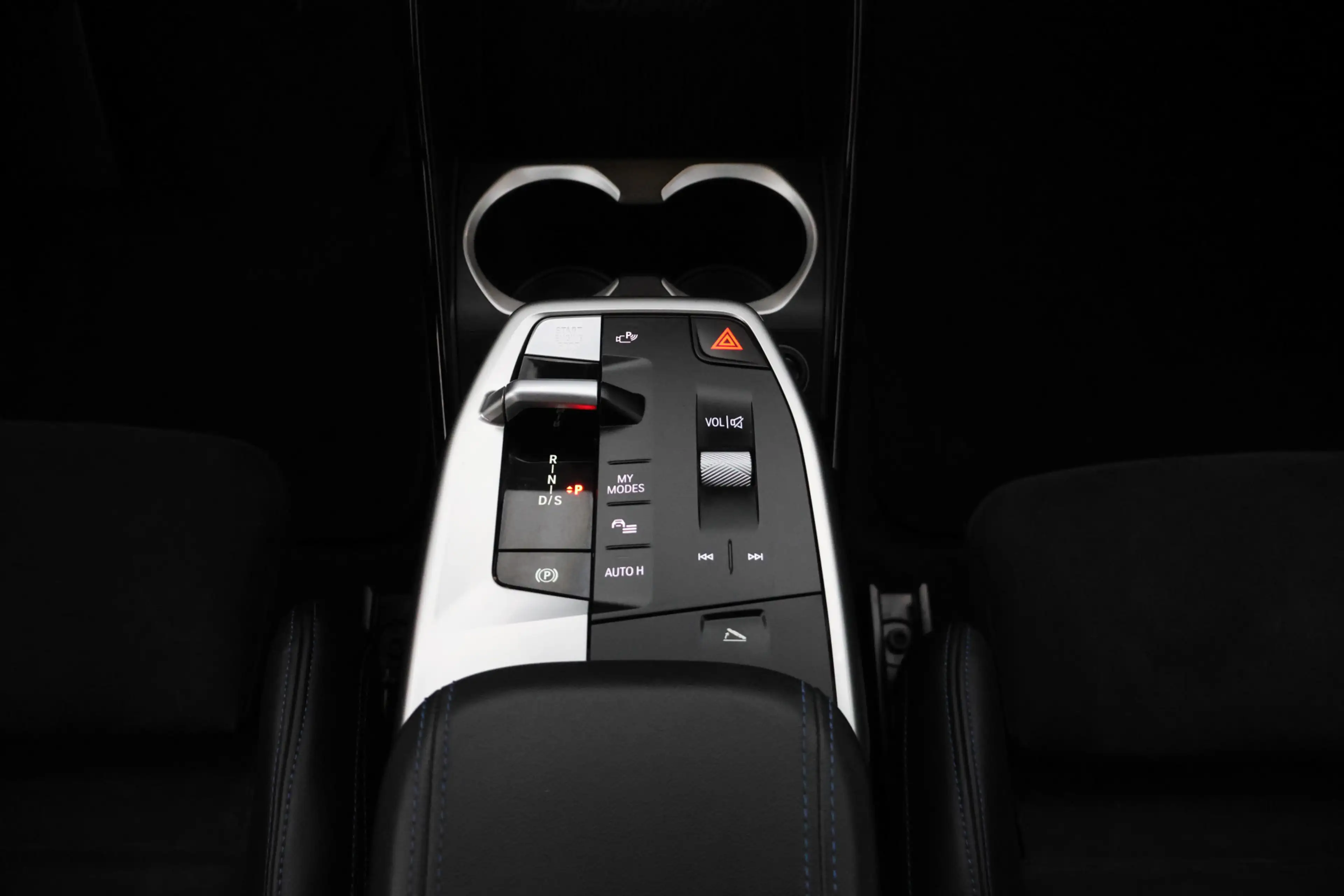 BMW X2 20iA M-SPORT Edition FULL LED | HARMAN KARDON | ME — photo 21