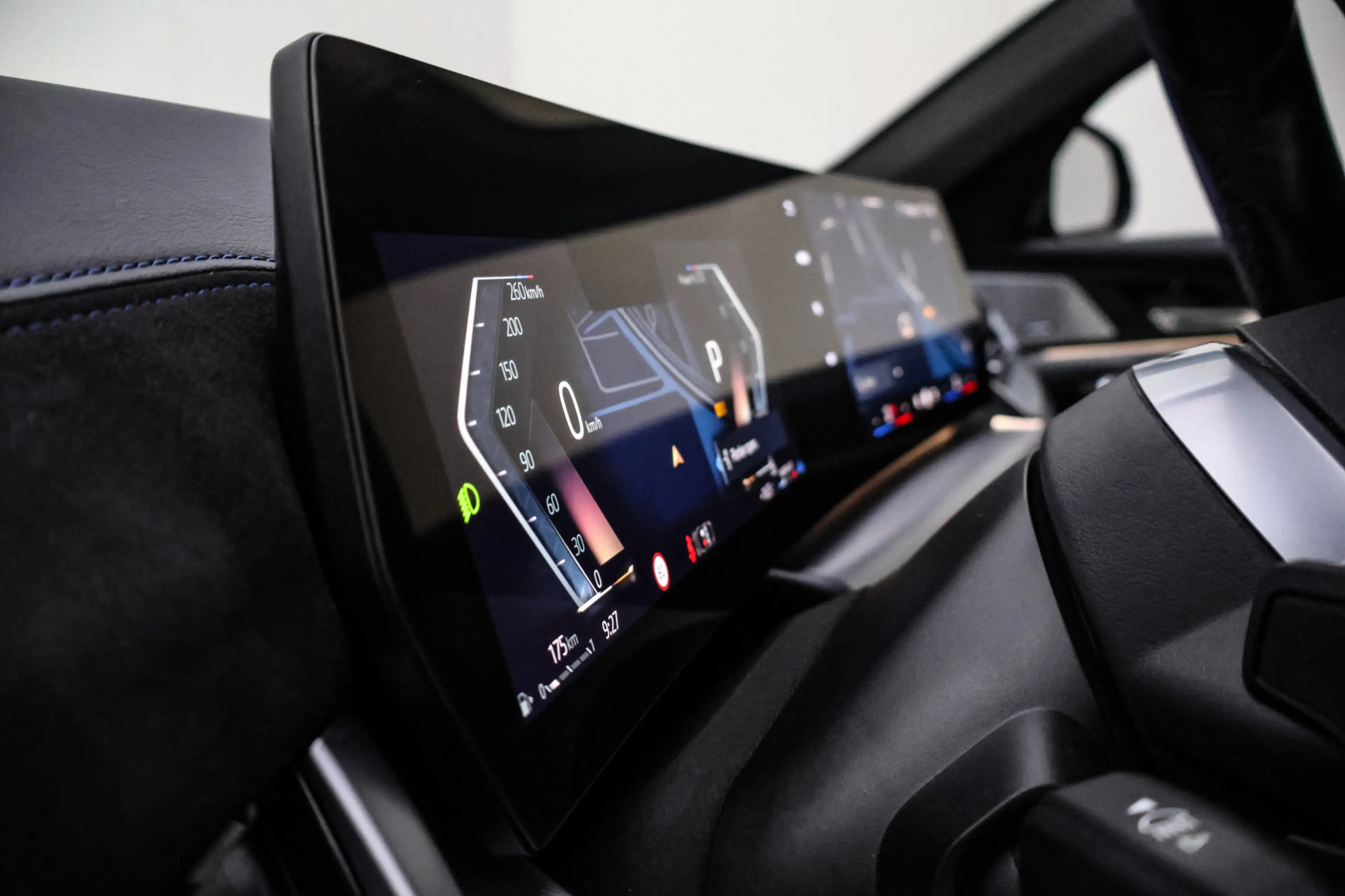 BMW X2 20iA M-SPORT Edition FULL LED | HARMAN KARDON | ME — photo 27