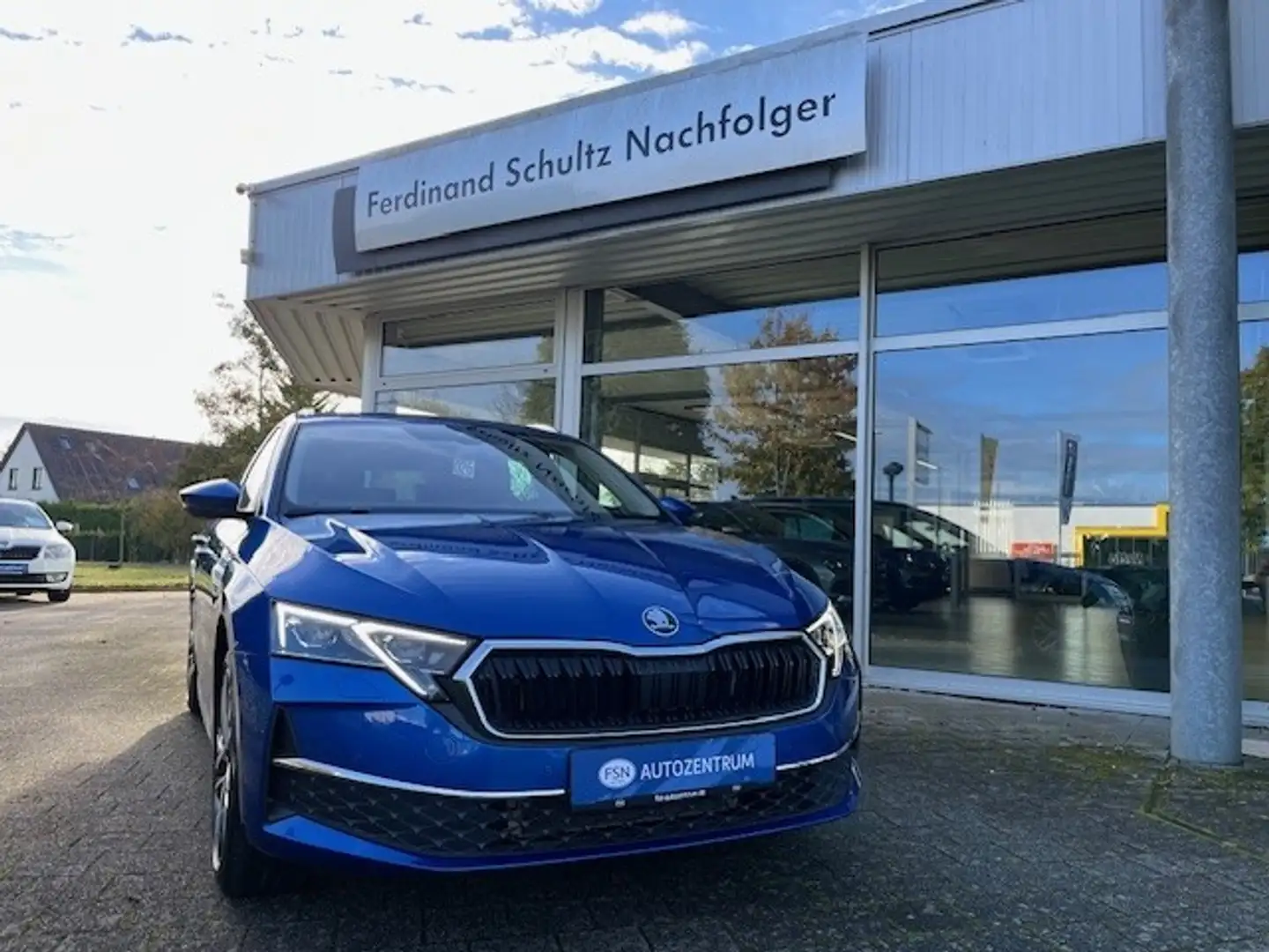 Skoda Octavia Combi 1.5 TSI mHEV Selection MATRIX NAVI AHK-Vorb Blau - 2