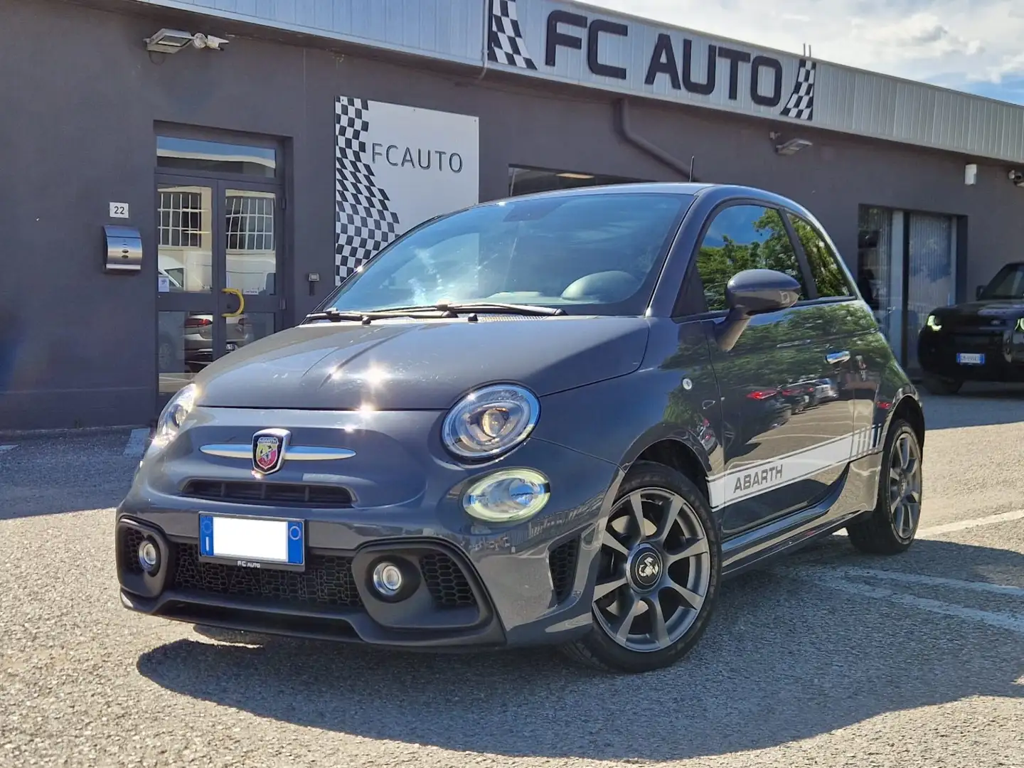Abarth 595 1.4 Turbo T-Jet 145 CV Grijs - 1