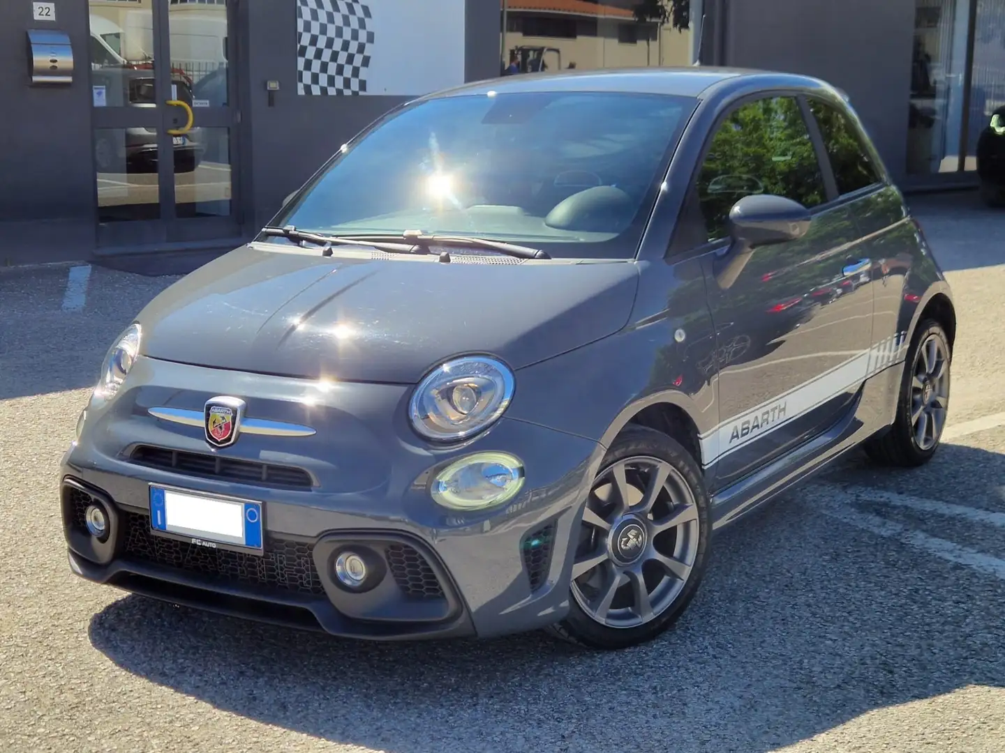 Abarth 595 1.4 Turbo T-Jet 145 CV Grijs - 2