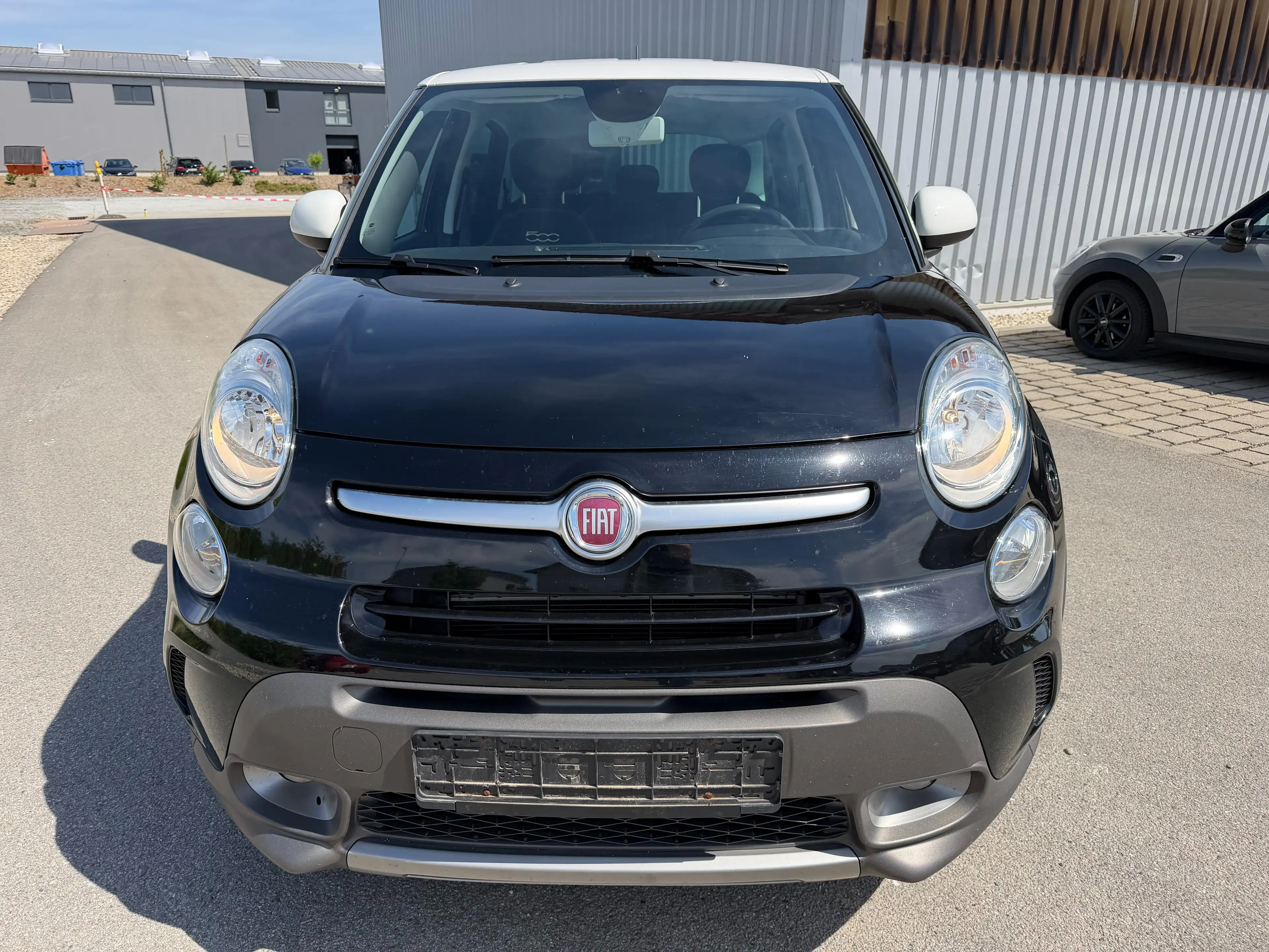 Fiat 500L Trekking Rock N Road Edition — photo 5