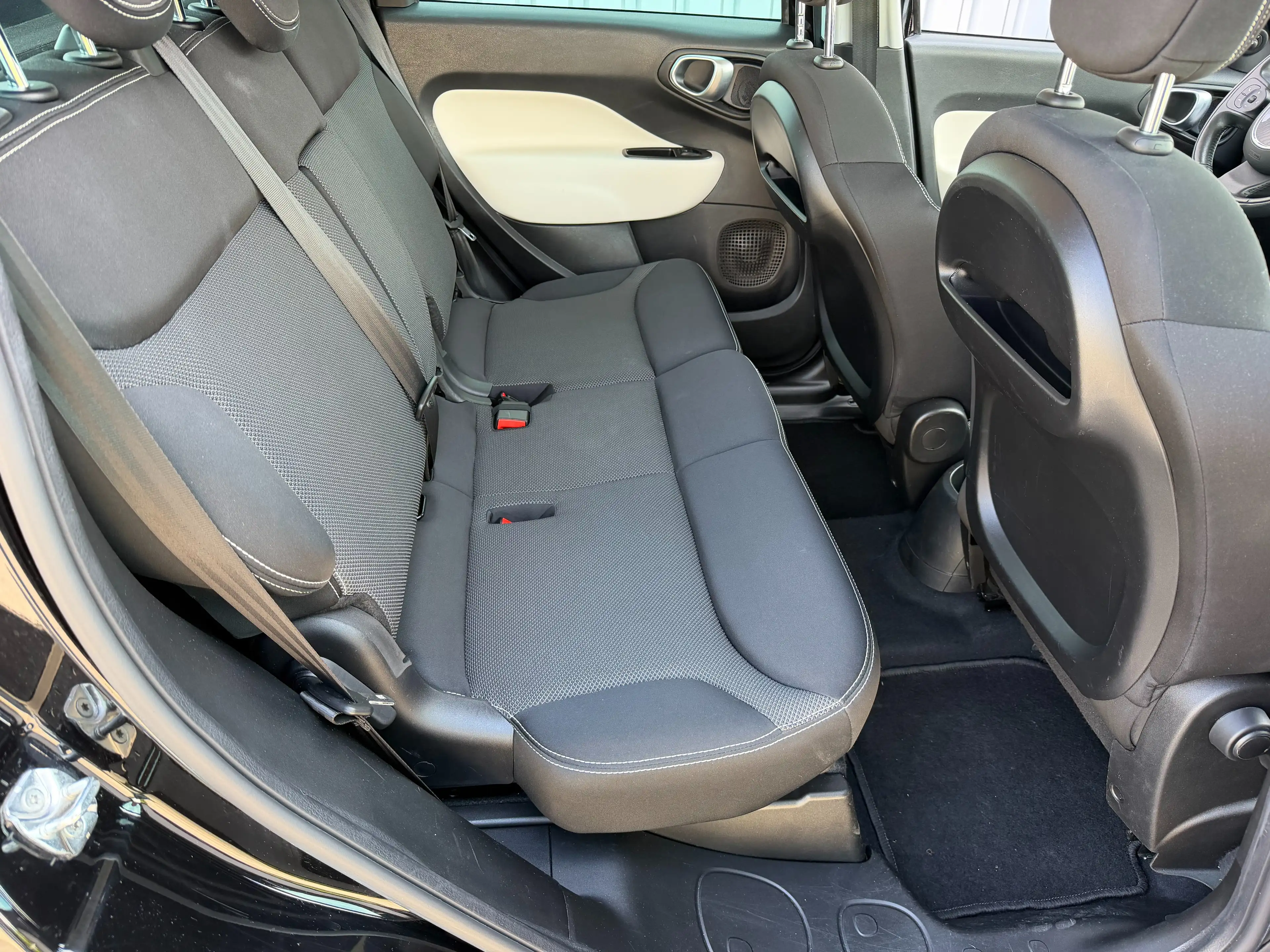 Fiat 500L Trekking Rock N Road Edition — photo 12