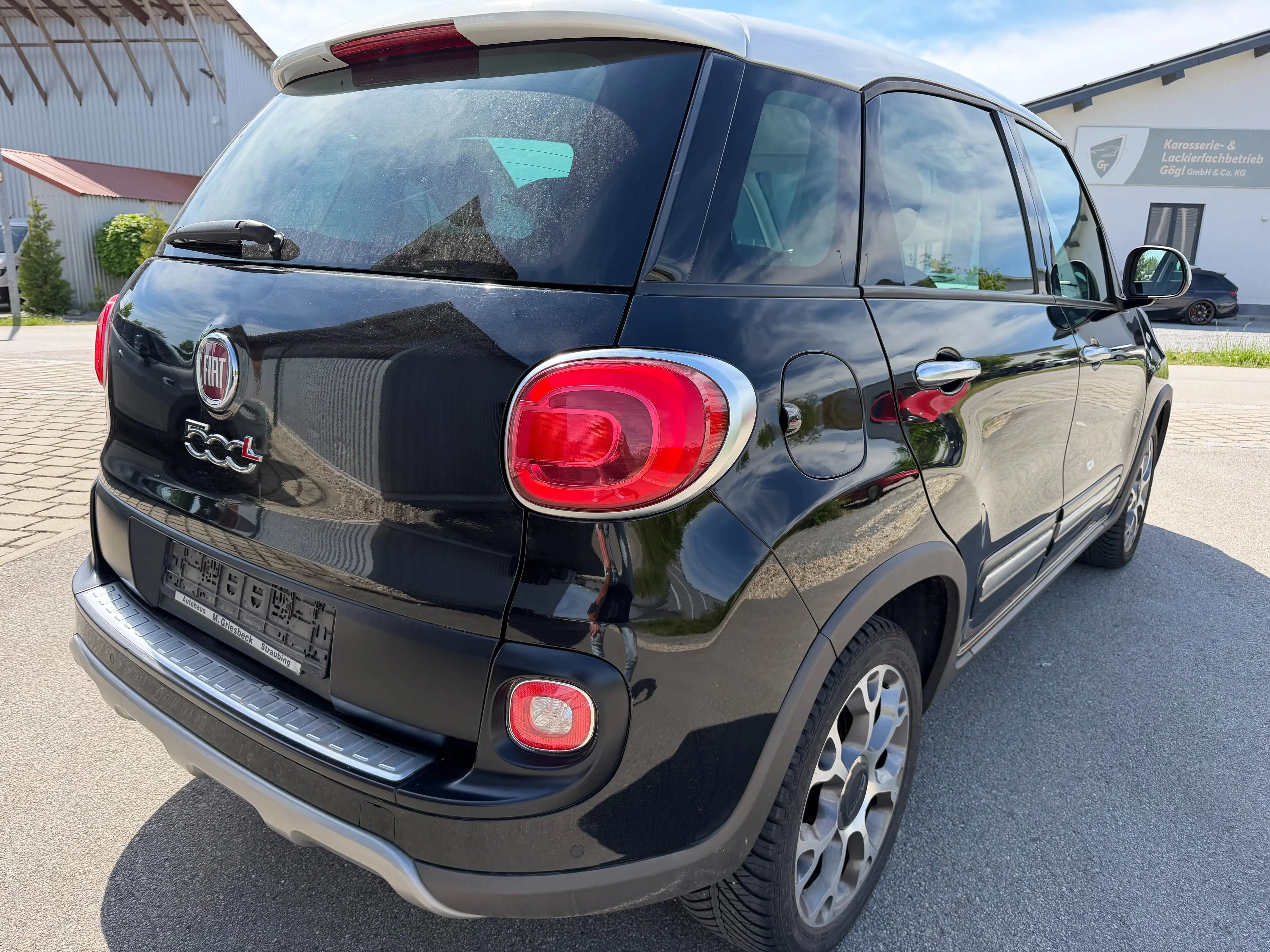 Fiat 500L Trekking Rock N Road Edition — photo 3
