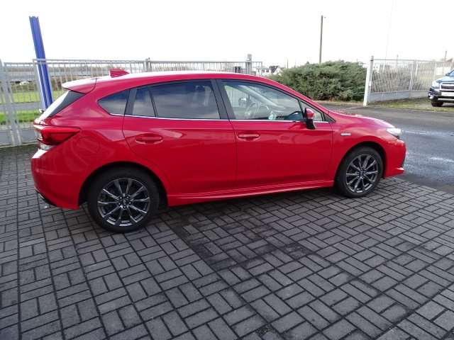 Subaru Impreza 2.0ie Lineartronic Platinum