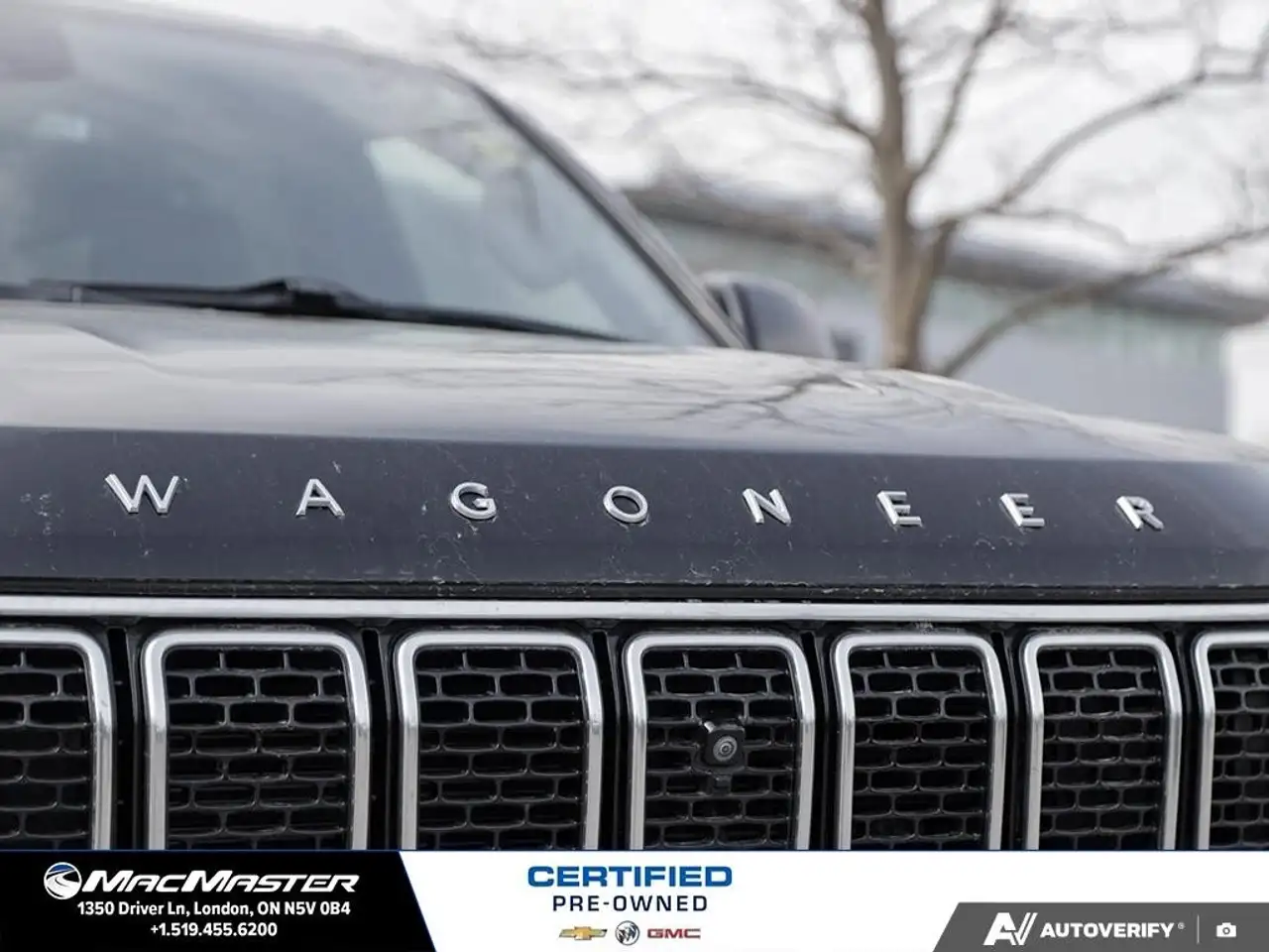 Jeep Wagoneer photo Jeep Wagoneer