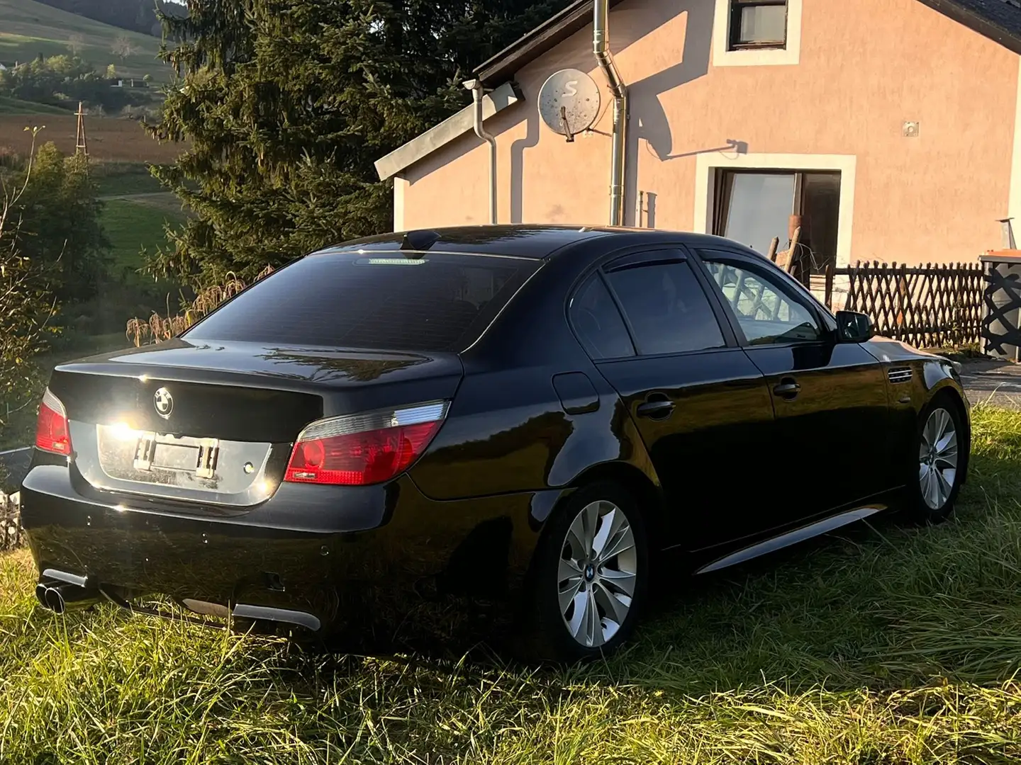 BMW 530 530d !!!generalüberholt!!! Чорний - 2