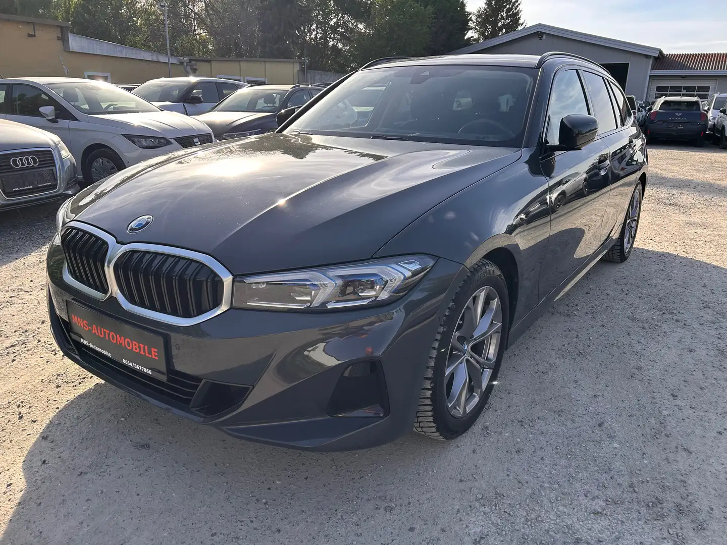 BMW 318 d Kombi Navi Laser Facelift 1 Besitz MwSt Grau - 1