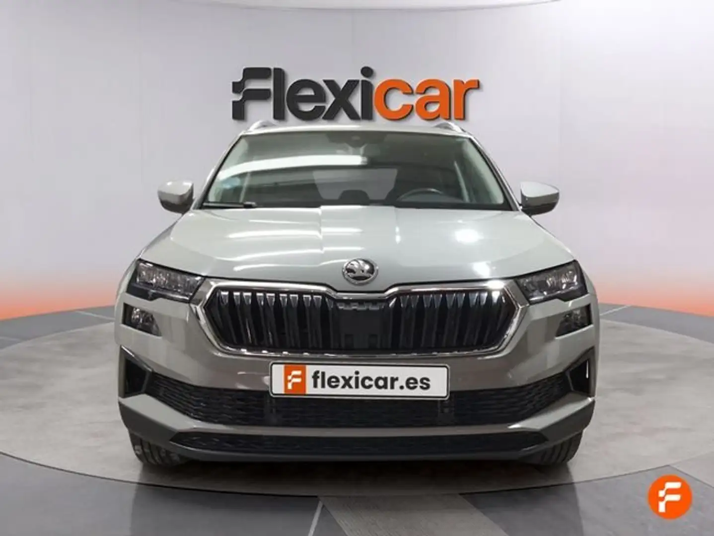 Skoda Karoq 1.5 TSI Design ACT DSG 110KW Gris - 2