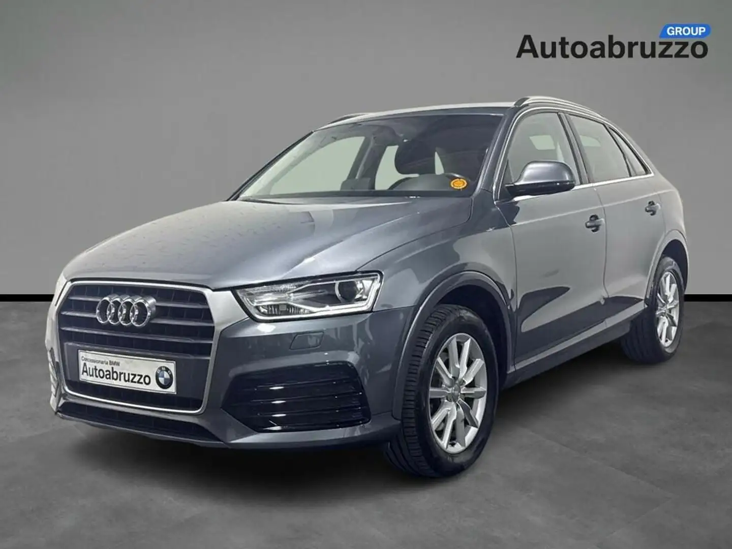 Audi Q3 2.0 tdi Business 120cv s-tronic Grigio - 1