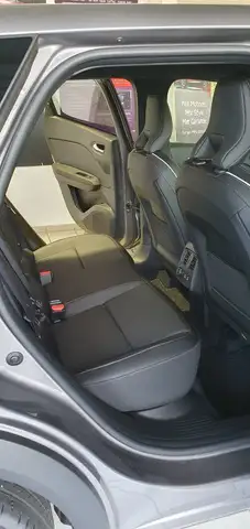 Mitsubishi Grandis view 10