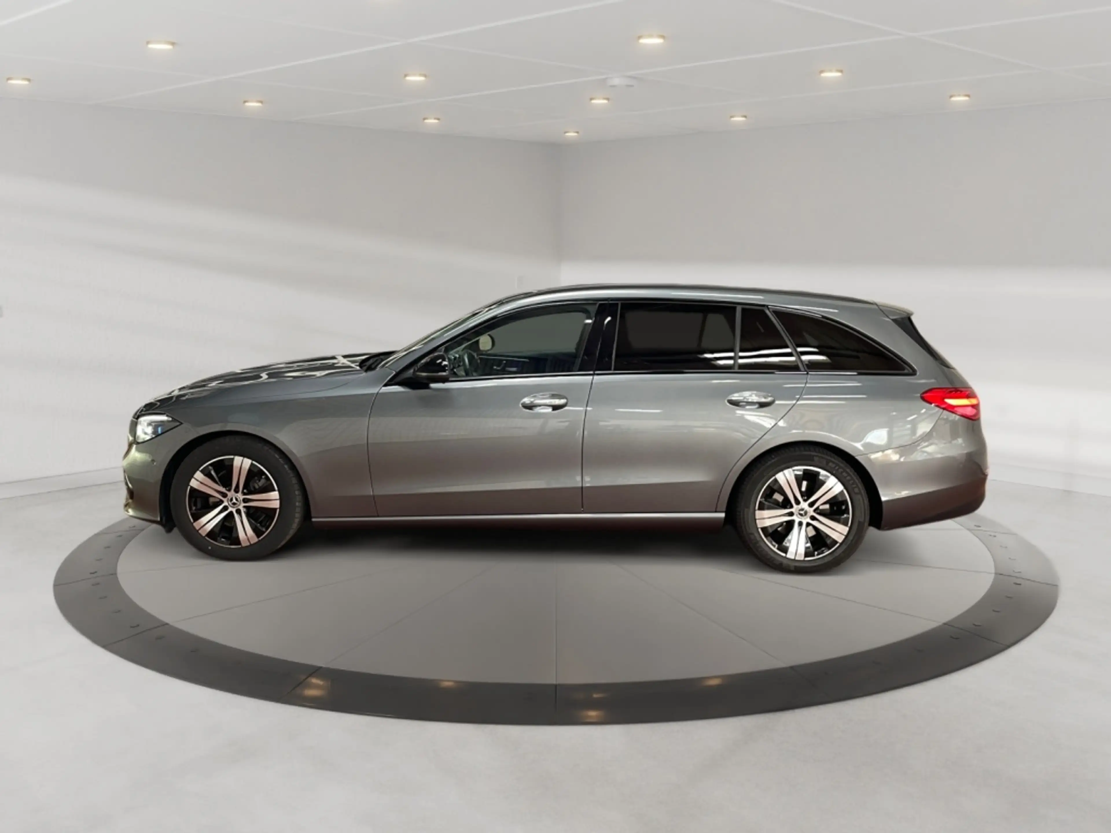 Mercedes-Benz C 220 d 4matic T Avantgarde Avantgarde+MBUX+AHK — photo 5