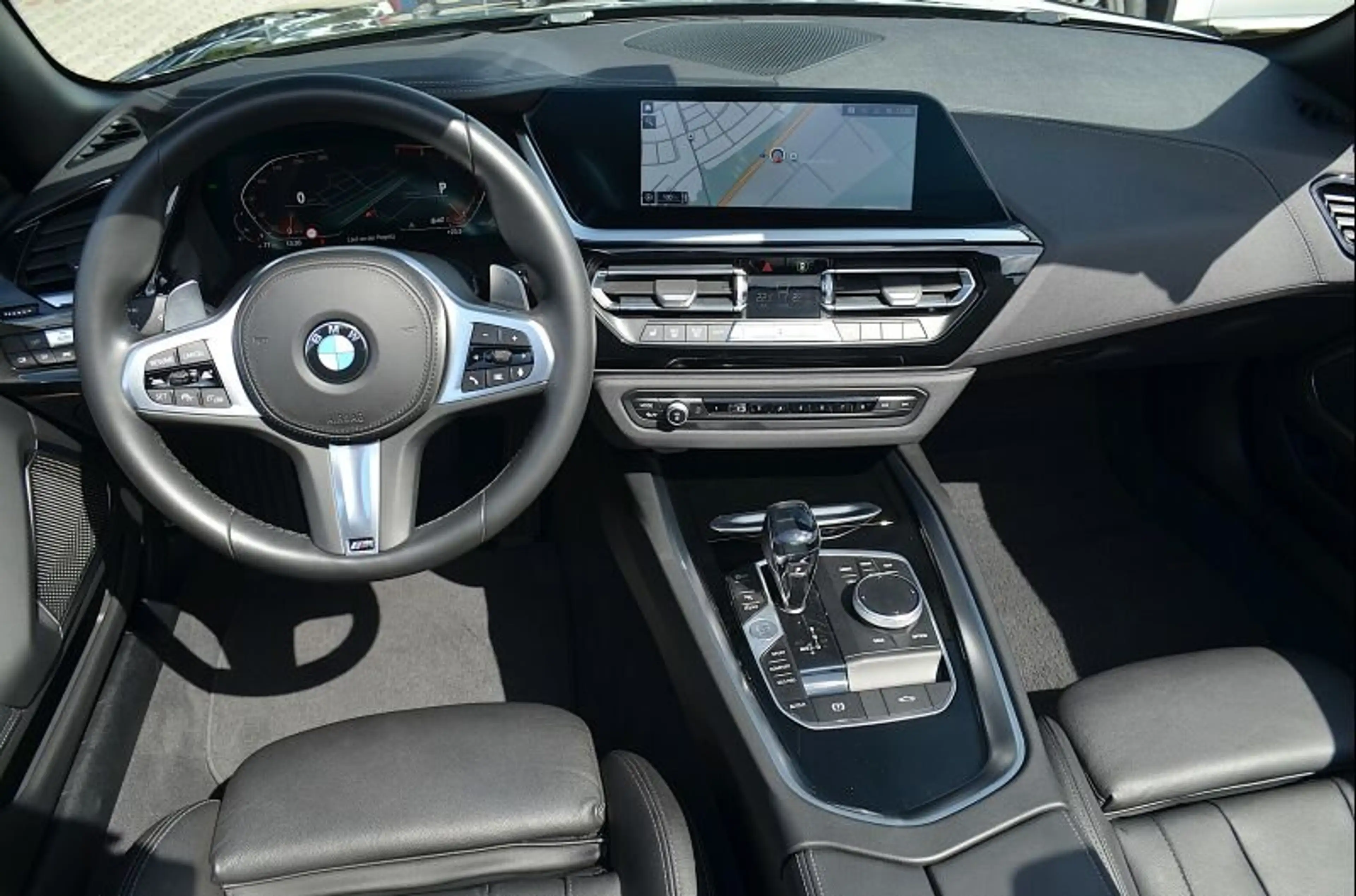 BMW Z4 sDrive 30i Sport Line LiveCptProf.HuD.ACC — photo 9