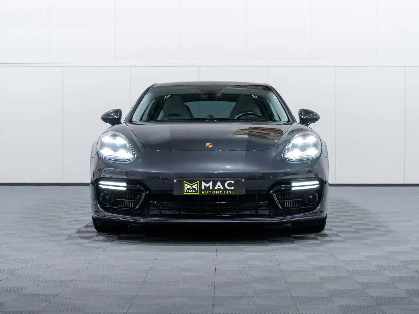 Porsche Panamera 4 E-Hybrid Achteras/Sportuitlaatsyst/Sportdesign Grijs - 2