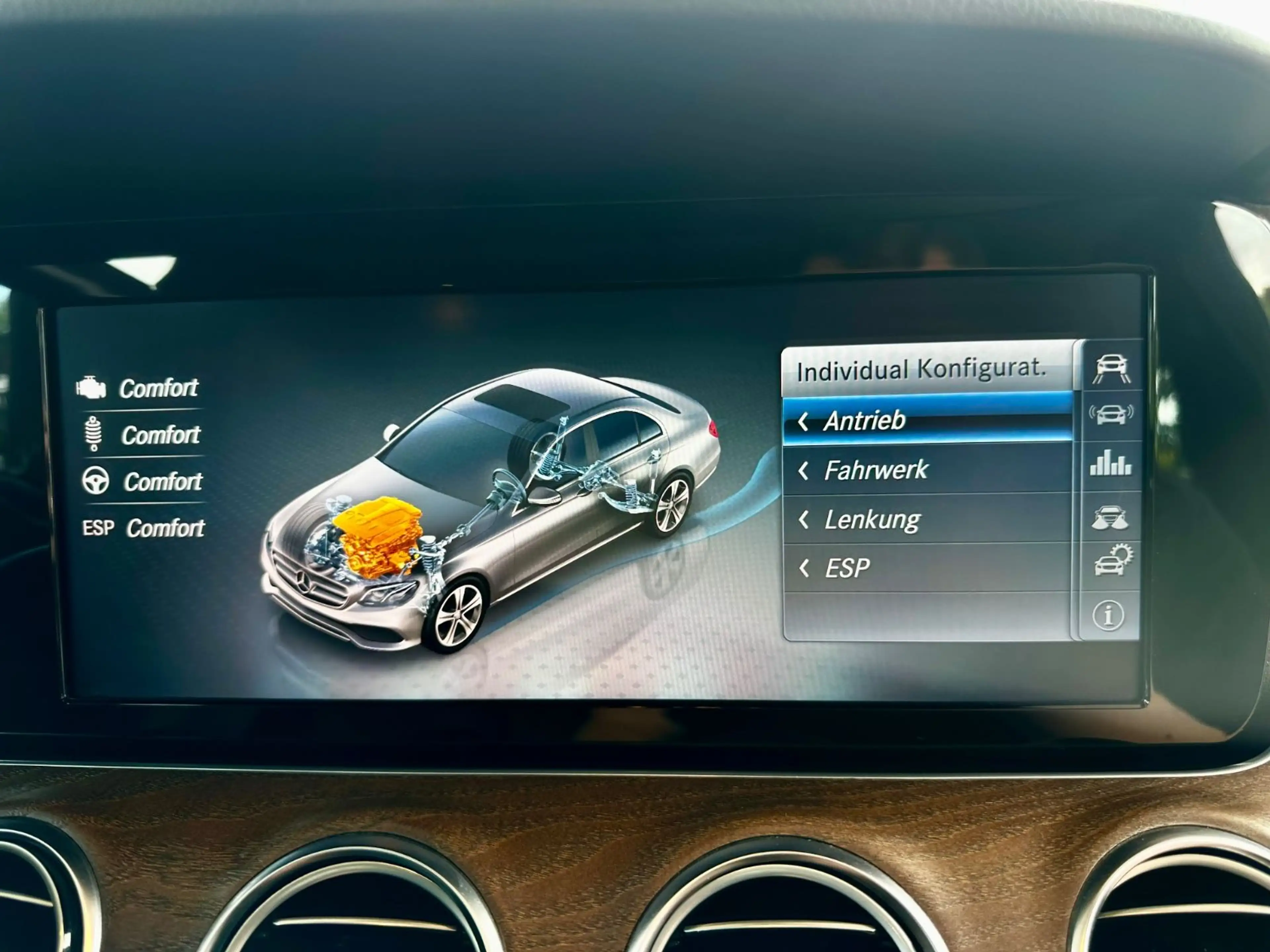 Mercedes-Benz E 200 Lim. Automatik | Exclusive | Business | — photo 42