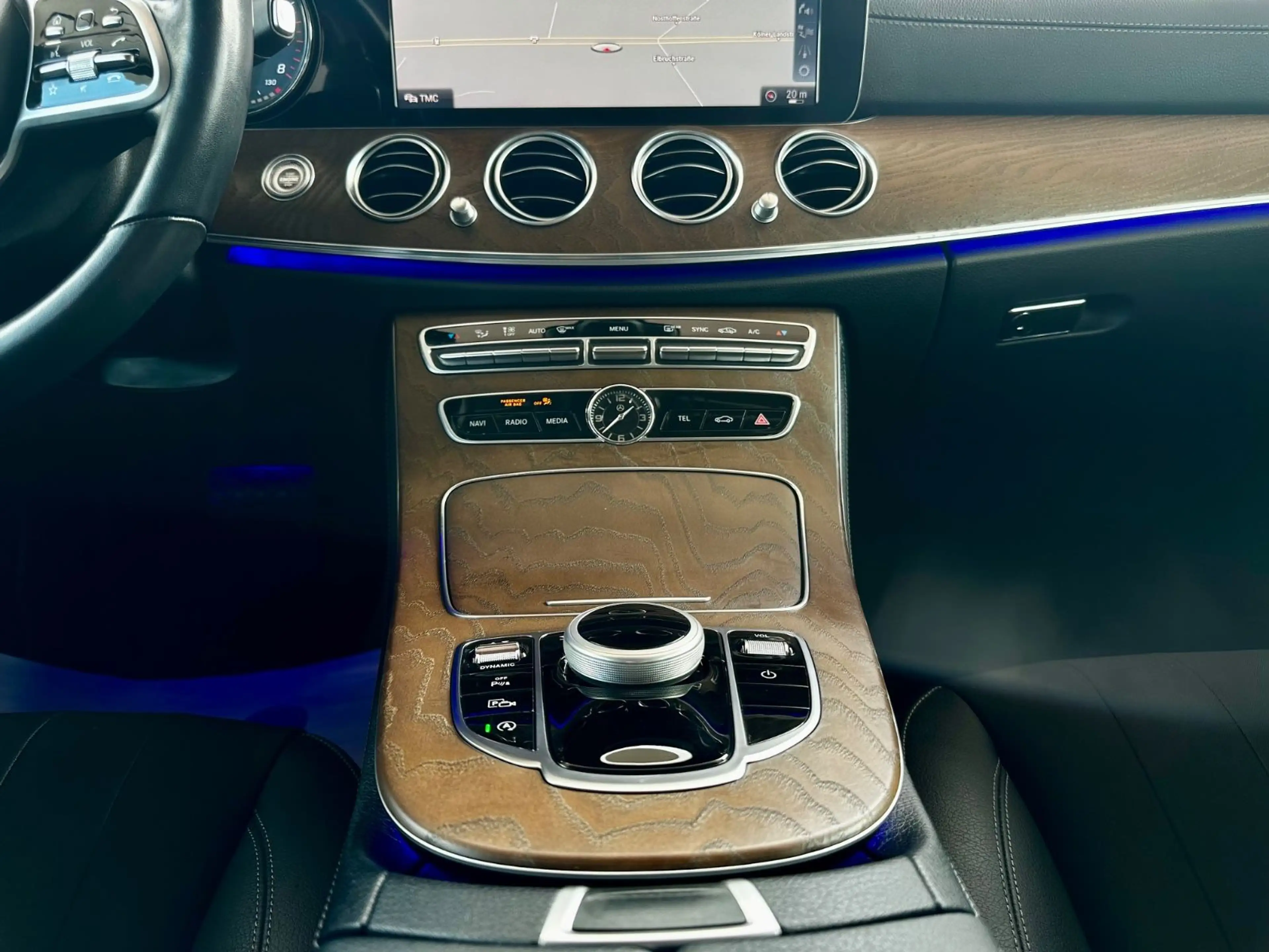 Mercedes-Benz E 200 Lim. Automatik | Exclusive | Business | — photo 22