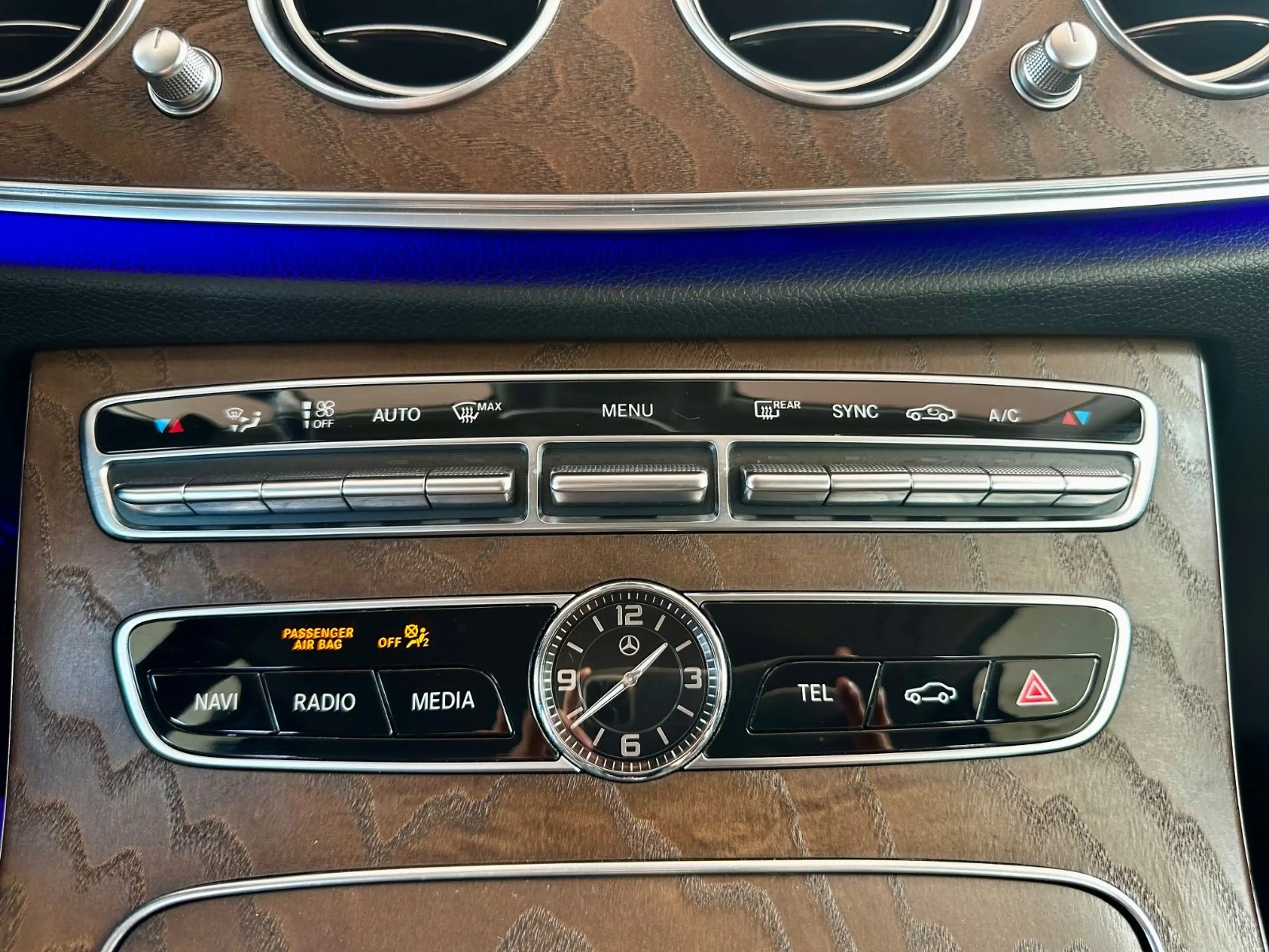 Mercedes-Benz E 200 Lim. Automatik | Exclusive | Business | — photo 25