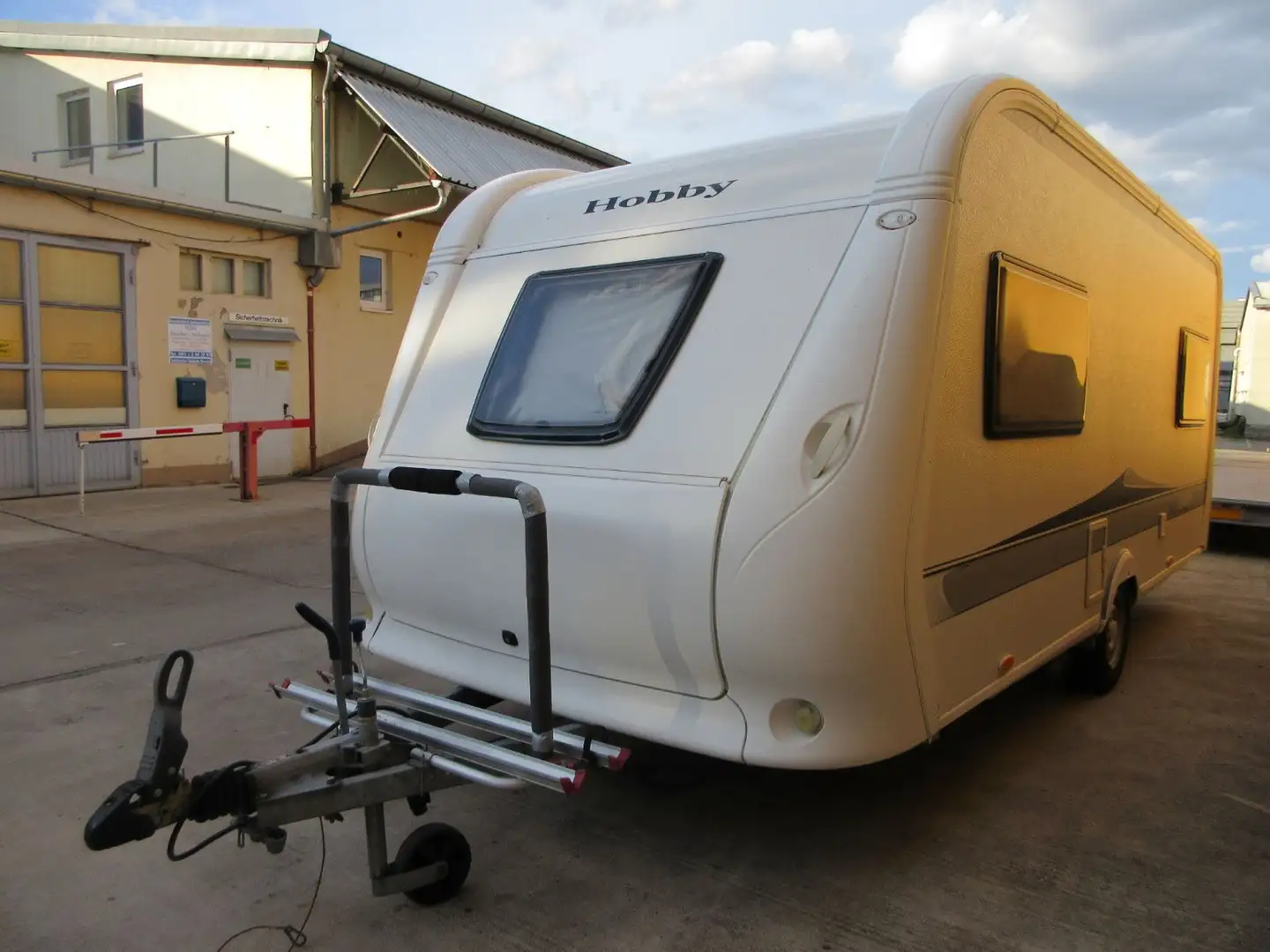 Hobby 490 UL Mover Markise fahrbereit Blanc - 2