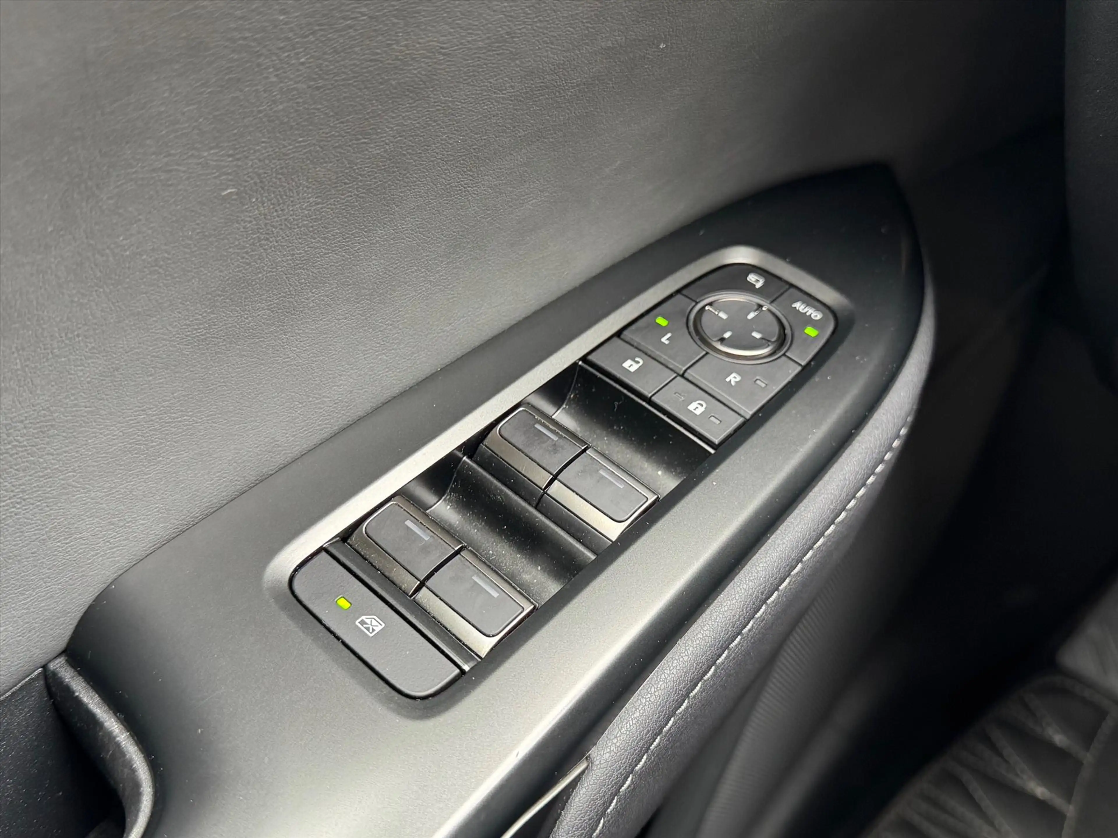 Lexus RZ 450e 313PK AWD Executive Line | Eerste eigenaar, L — photo 29