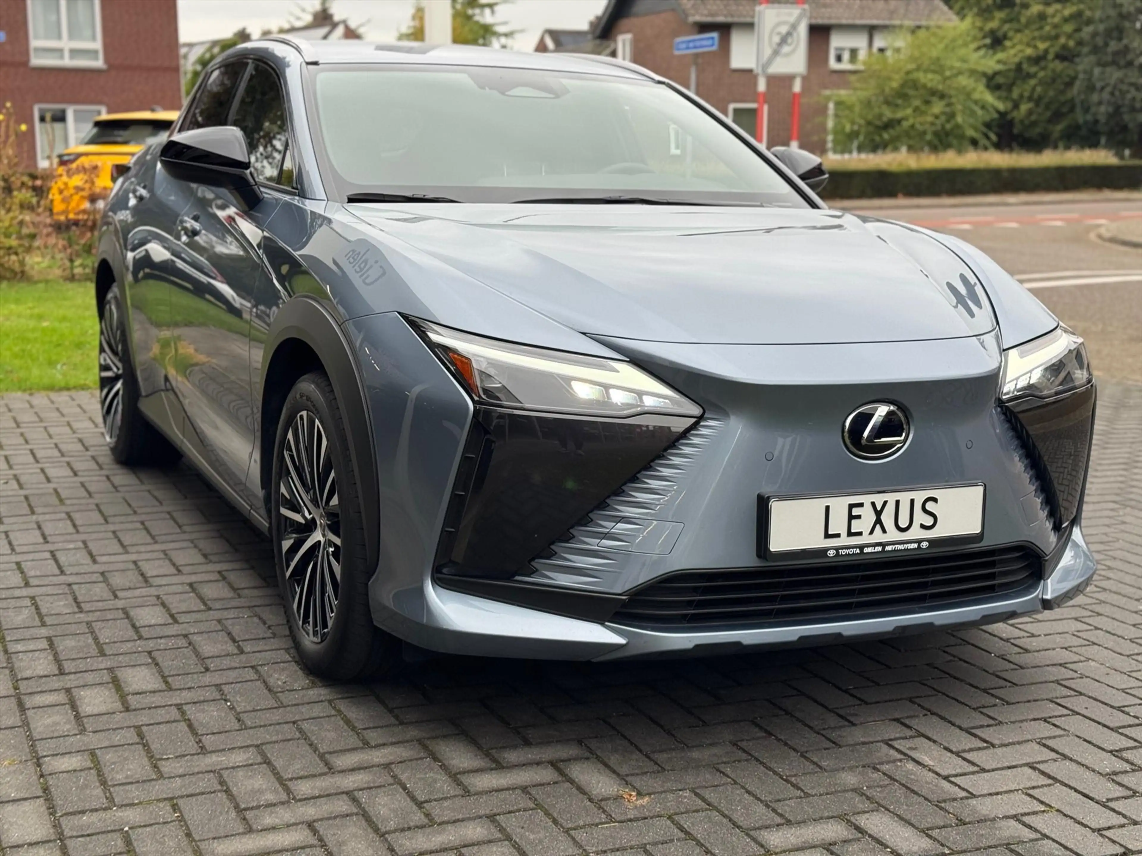Lexus RZ 450e 313PK AWD Executive Line | Eerste eigenaar, L — photo 5