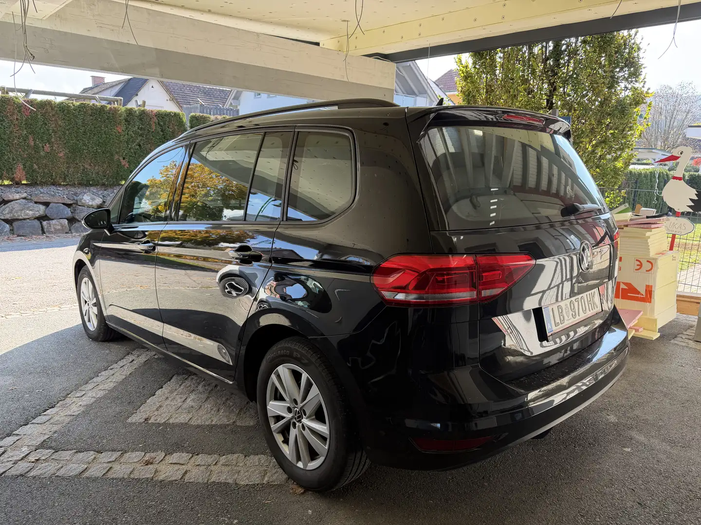 Volkswagen Touran 2,0 TDI SCR DSG 7 Sitze - 1