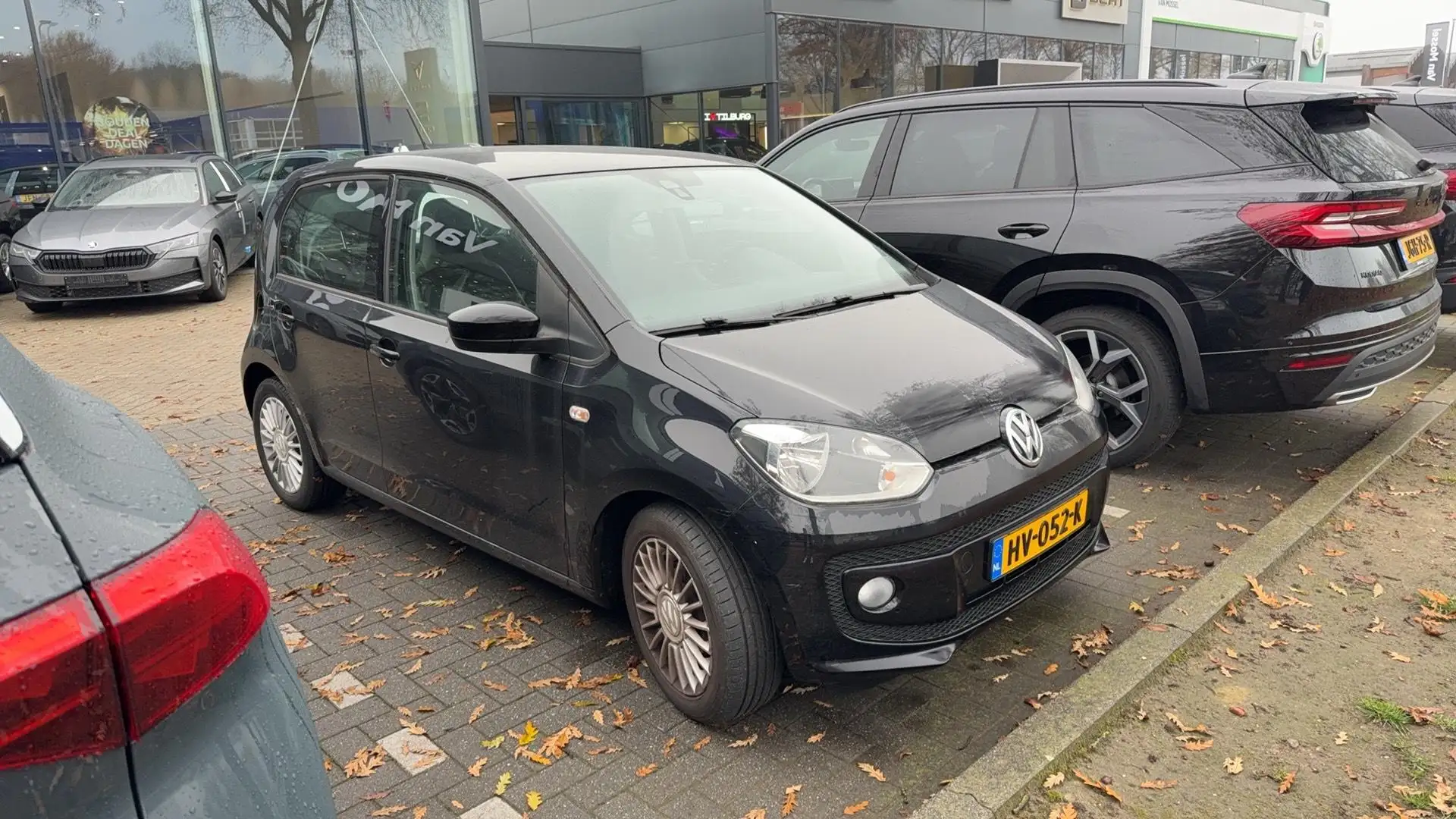 Volkswagen up! 1.0 high up! BlueMotion | WORDT VERWACHT | Zwart - 2