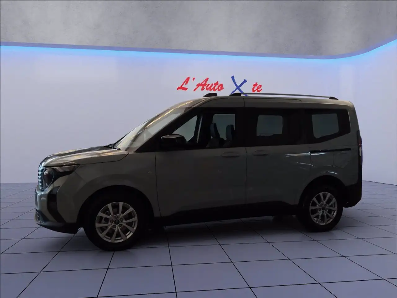 Ford Tourneo Courier 2026 — фото 7