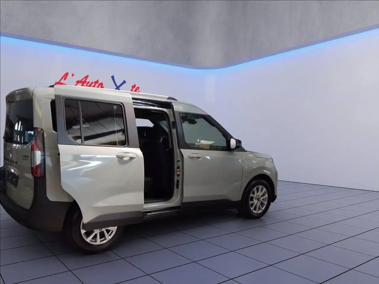 Ford Tourneo Courier 2026