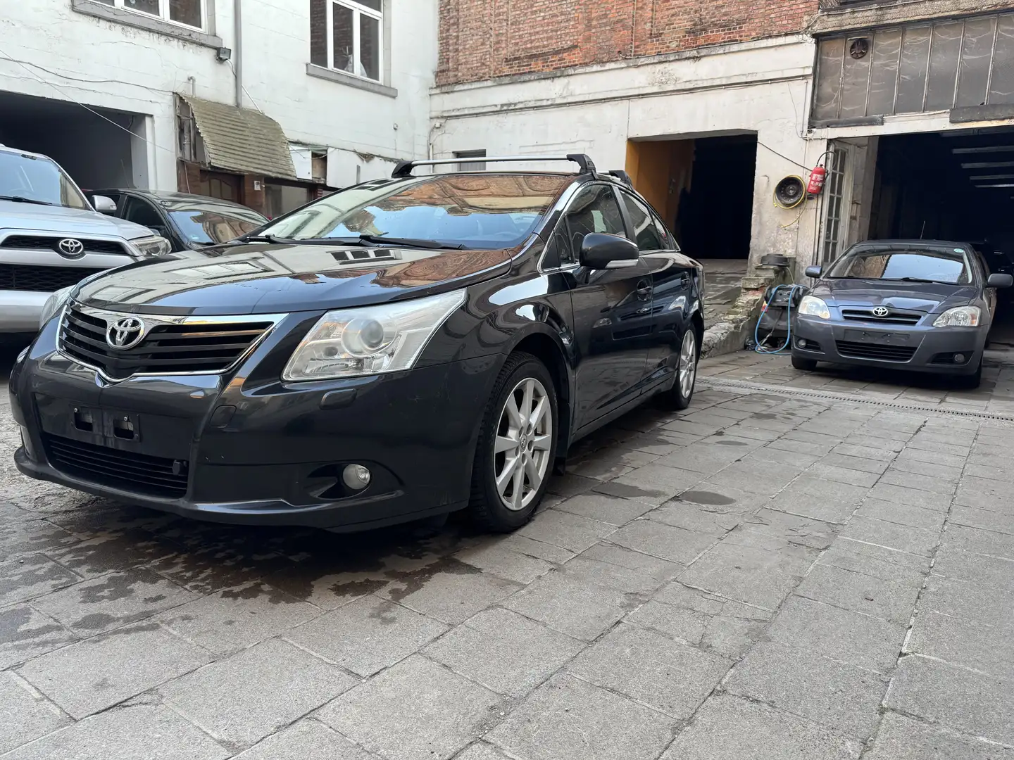 Toyota Avensis Export out side Europe - 1