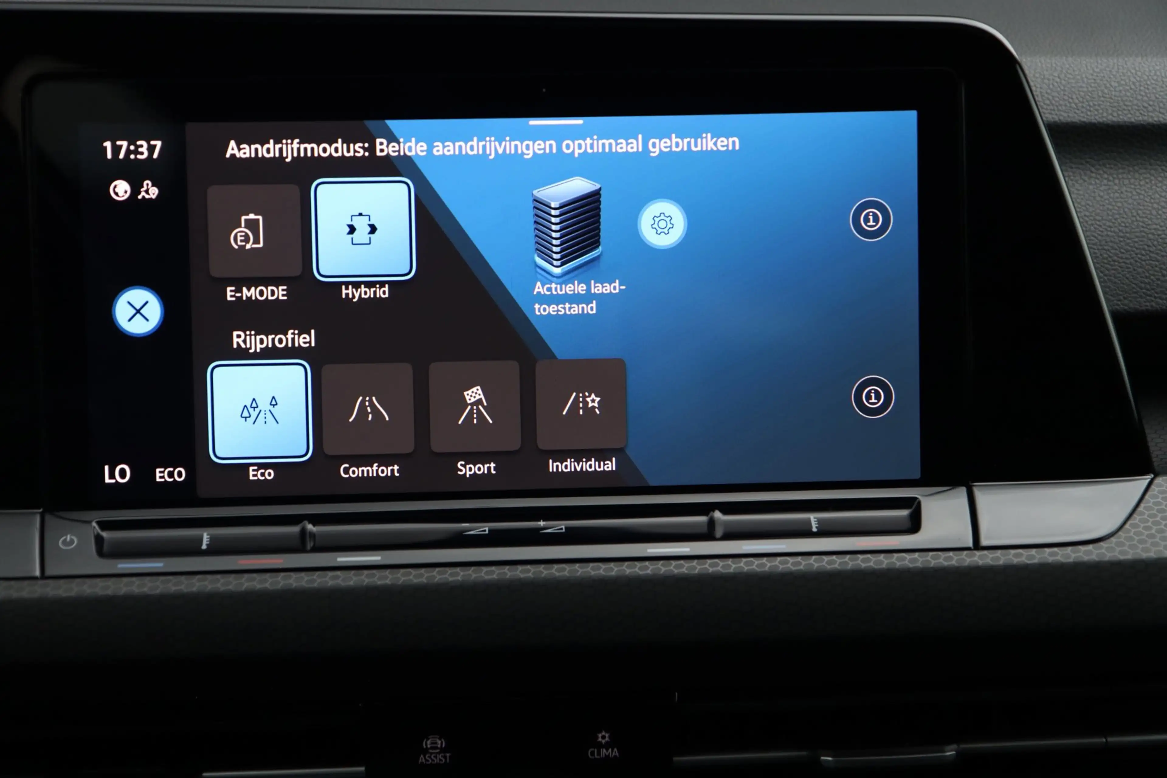 Volkswagen Golf GTE 1.4 eHybrid / PANO / CAMERA / CARPLAY / SFEERVERLI — photo 11