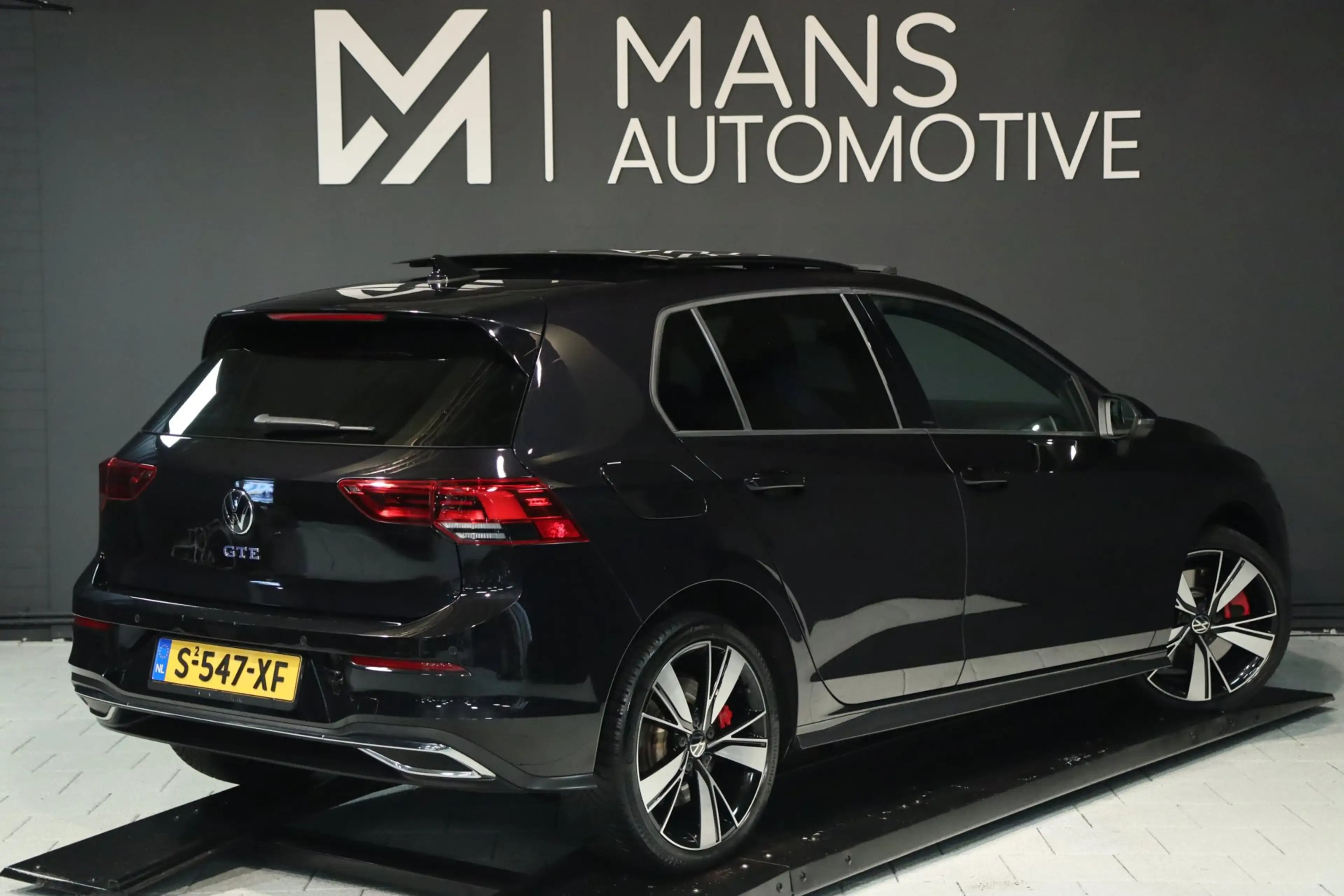 Volkswagen Golf GTE 1.4 eHybrid / PANO / CAMERA / CARPLAY / SFEERVERLI — photo 4