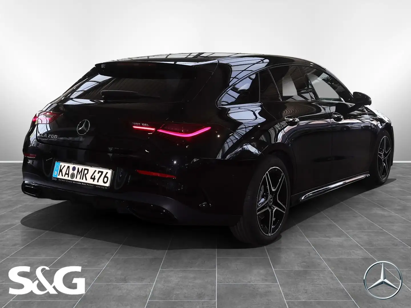 Mercedes-Benz CLA 200 AMG MBUX+360°+LED+Pano+ Schwarz - 2
