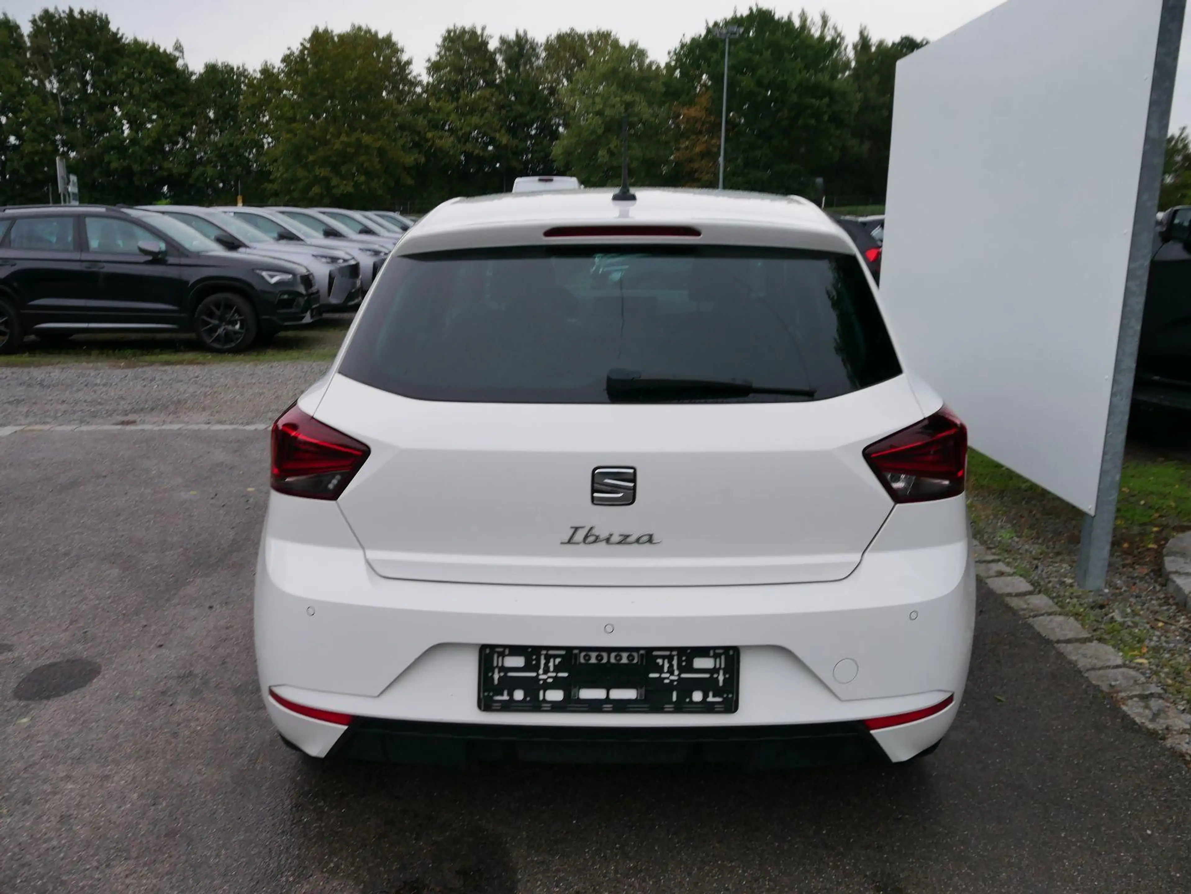 SEAT Ibiza Xcellence 1.0 TSI Xcellence*NAVI*PDC-HI*LED*SHZ... — photo 2