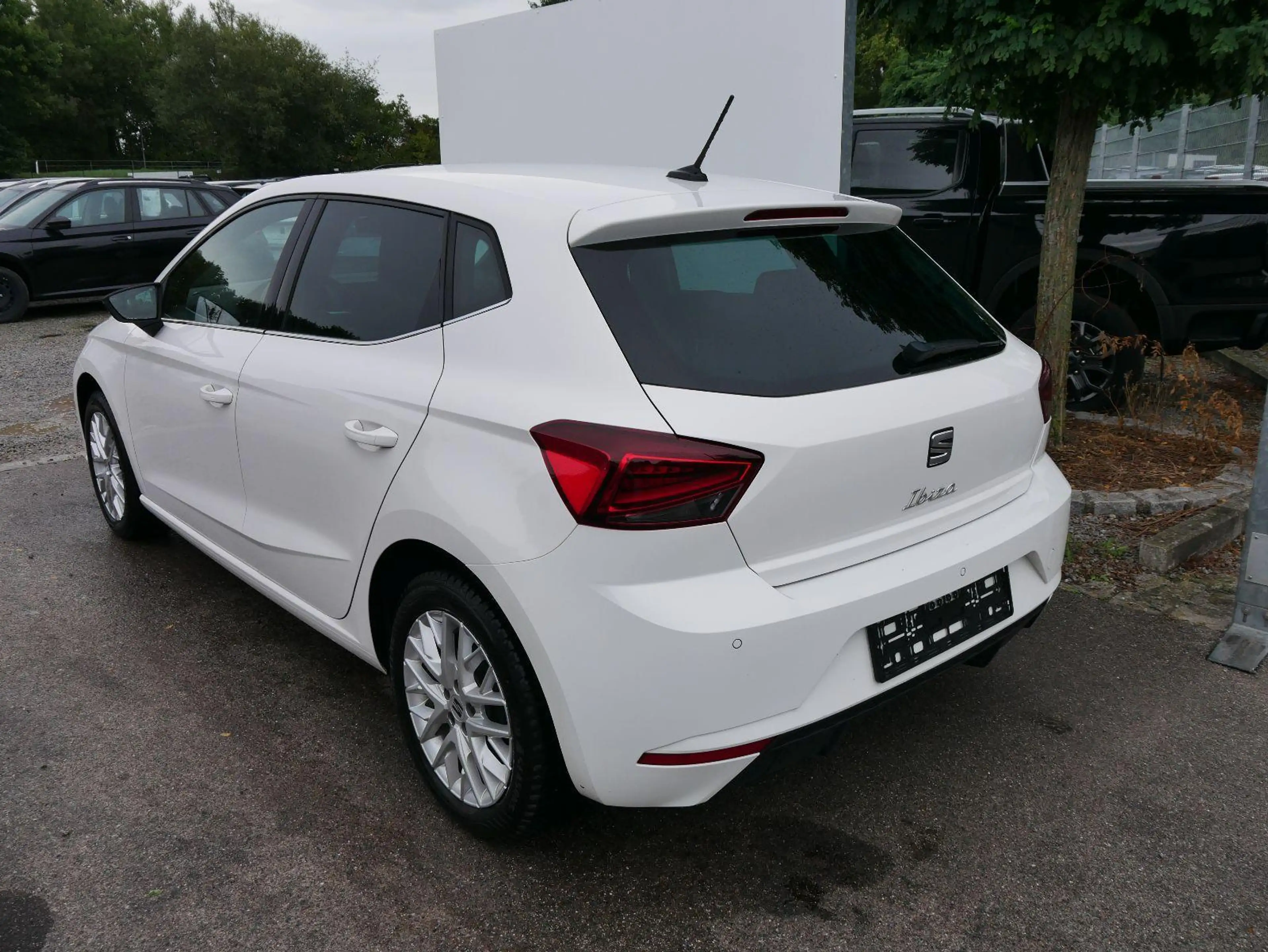 SEAT Ibiza Xcellence 1.0 TSI Xcellence*NAVI*PDC-HI*LED*SHZ... — photo 5