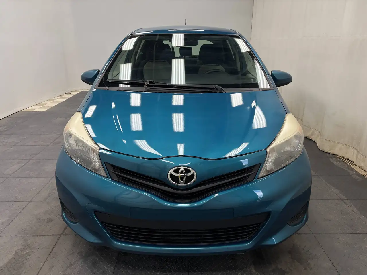 Toyota Yaris photo Toyota Yaris