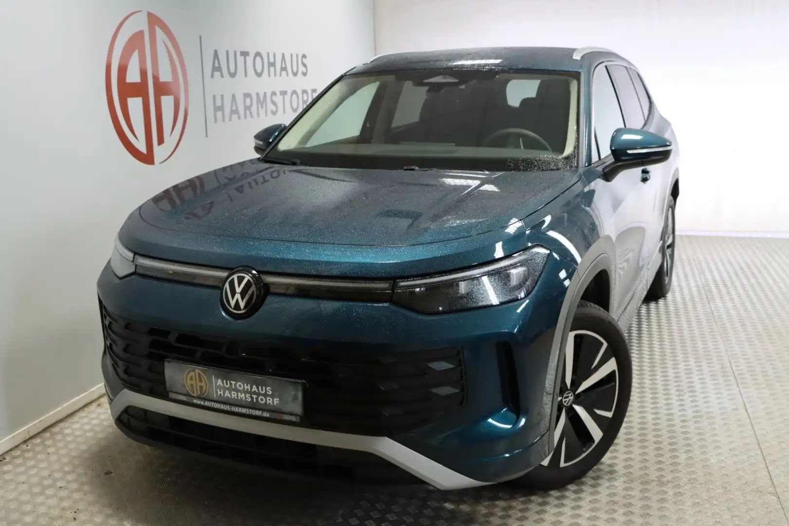 Volkswagen Tayron 1.5 eTSI 110 kW Life 7-Sitze AHK StHz Синий - 1
