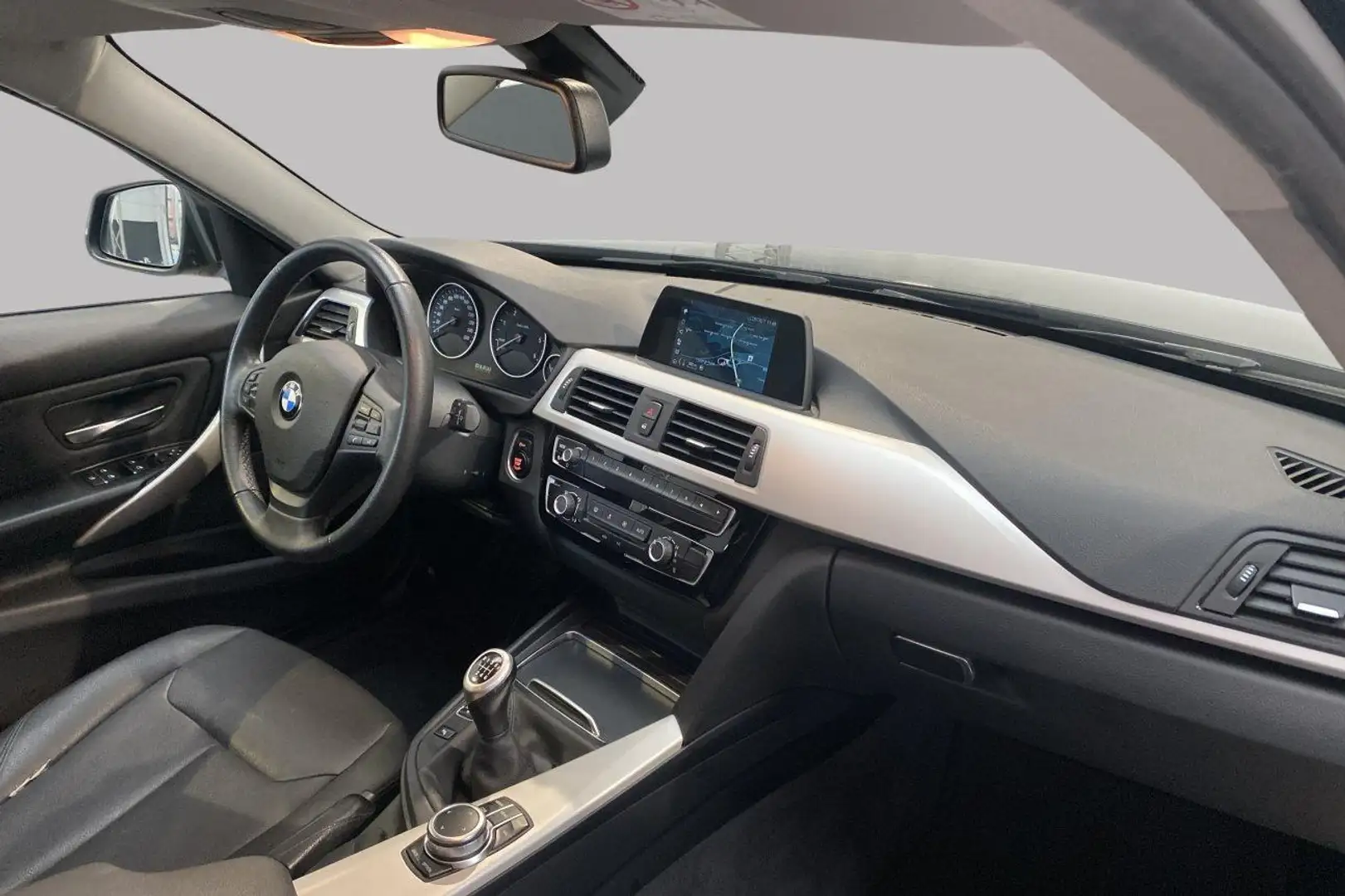 BMW 316 d *GPS-PDC AV/AR* Noir - 2