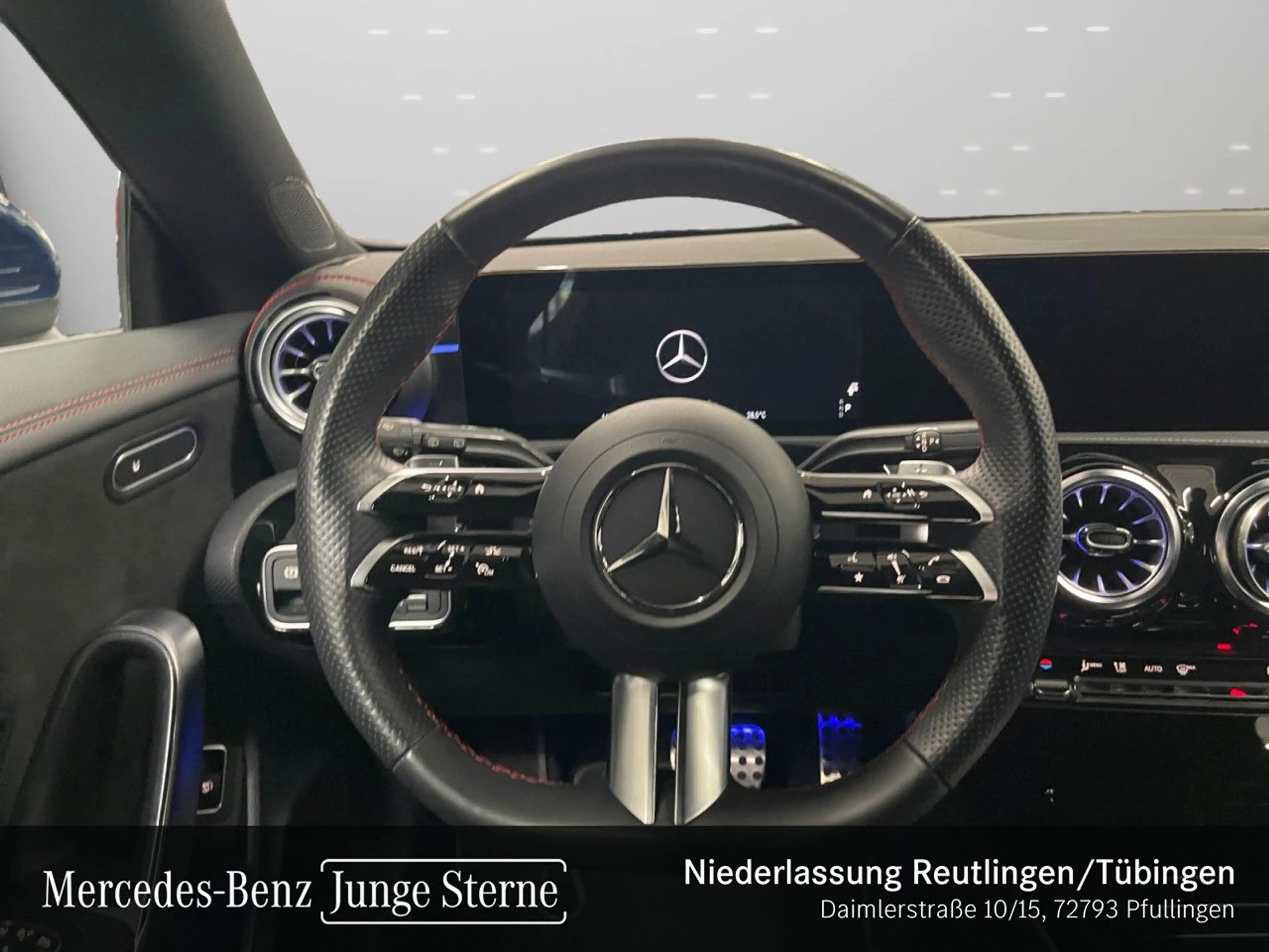 Mercedes-Benz CLA 220 d AMG+360°+AHK+MULTIBEAM+TOTW+KEYLESS+8G — photo 13