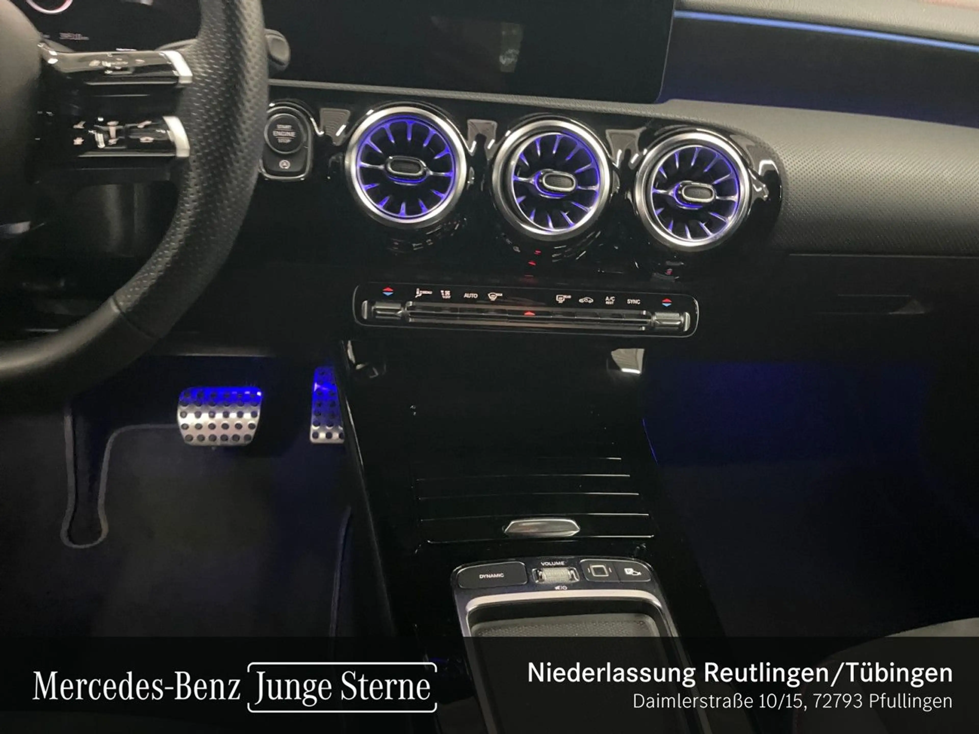 Mercedes-Benz CLA 220 d AMG+360°+AHK+MULTIBEAM+TOTW+KEYLESS+8G — photo 14