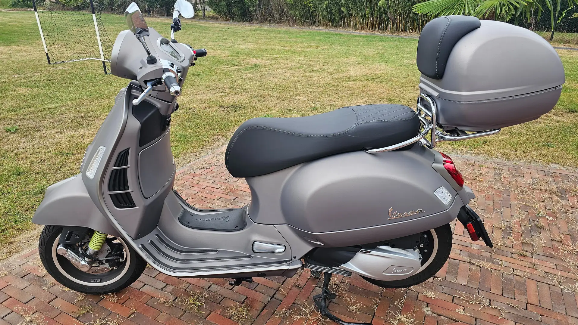 Vespa GTS Super Tech 300 Super tech 300 Gris - 2