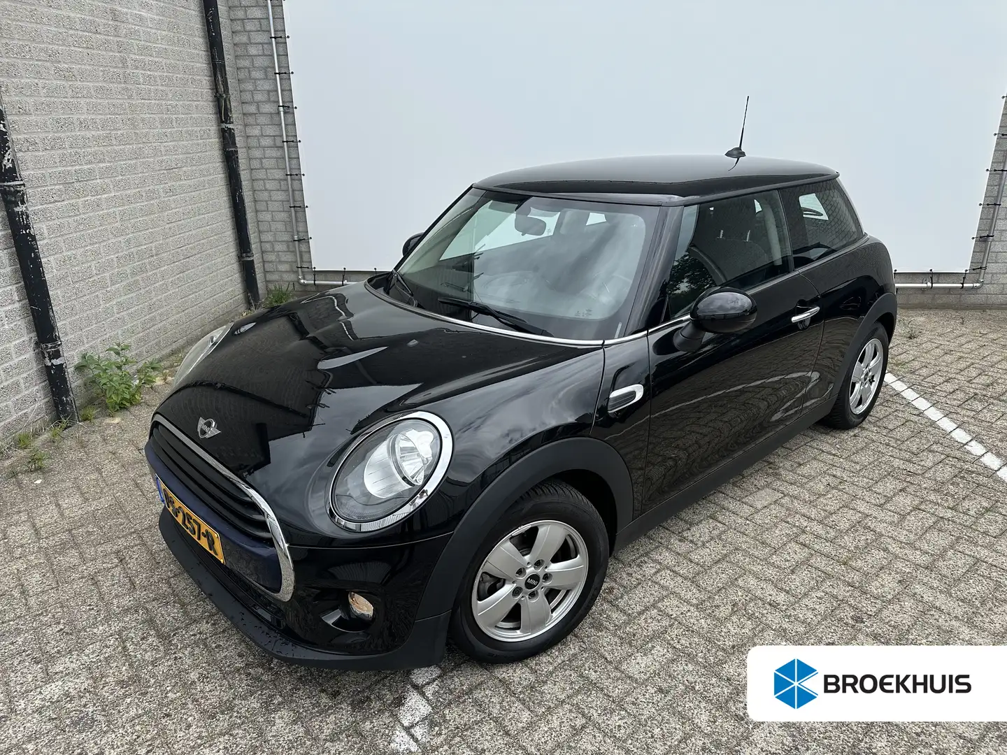 MINI Cooper Mini 1.5 Business | Achterbank in delen neerklapba Zwart - 1