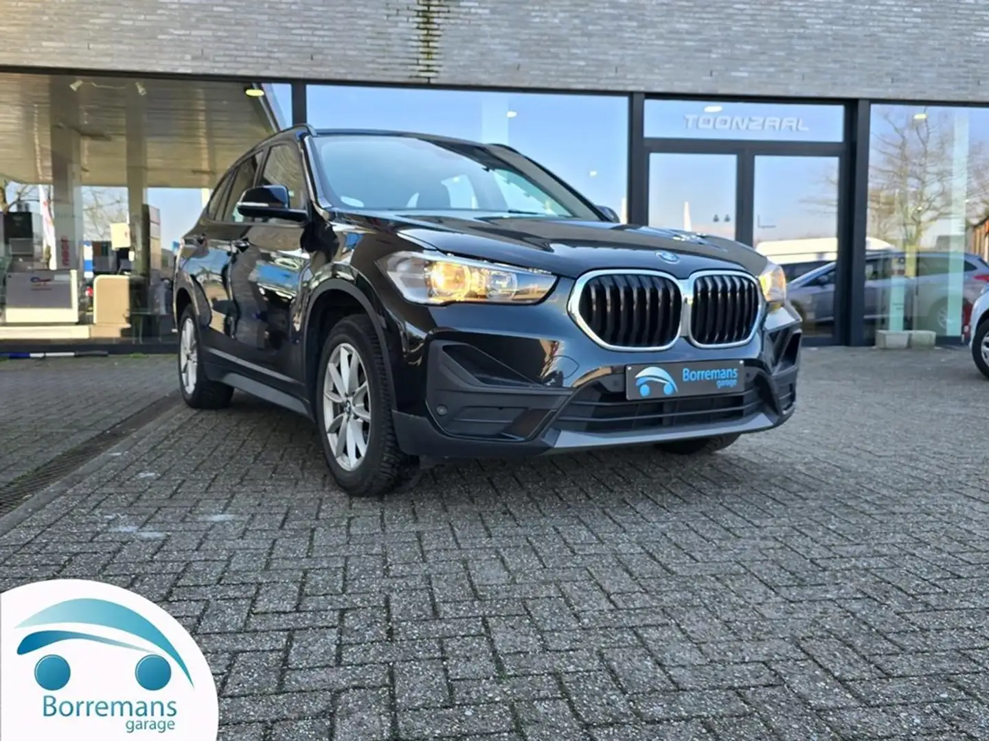 BMW X1 2.0 SDRIVE18D (110KW) -Business-Model Advantage- Noir - 1