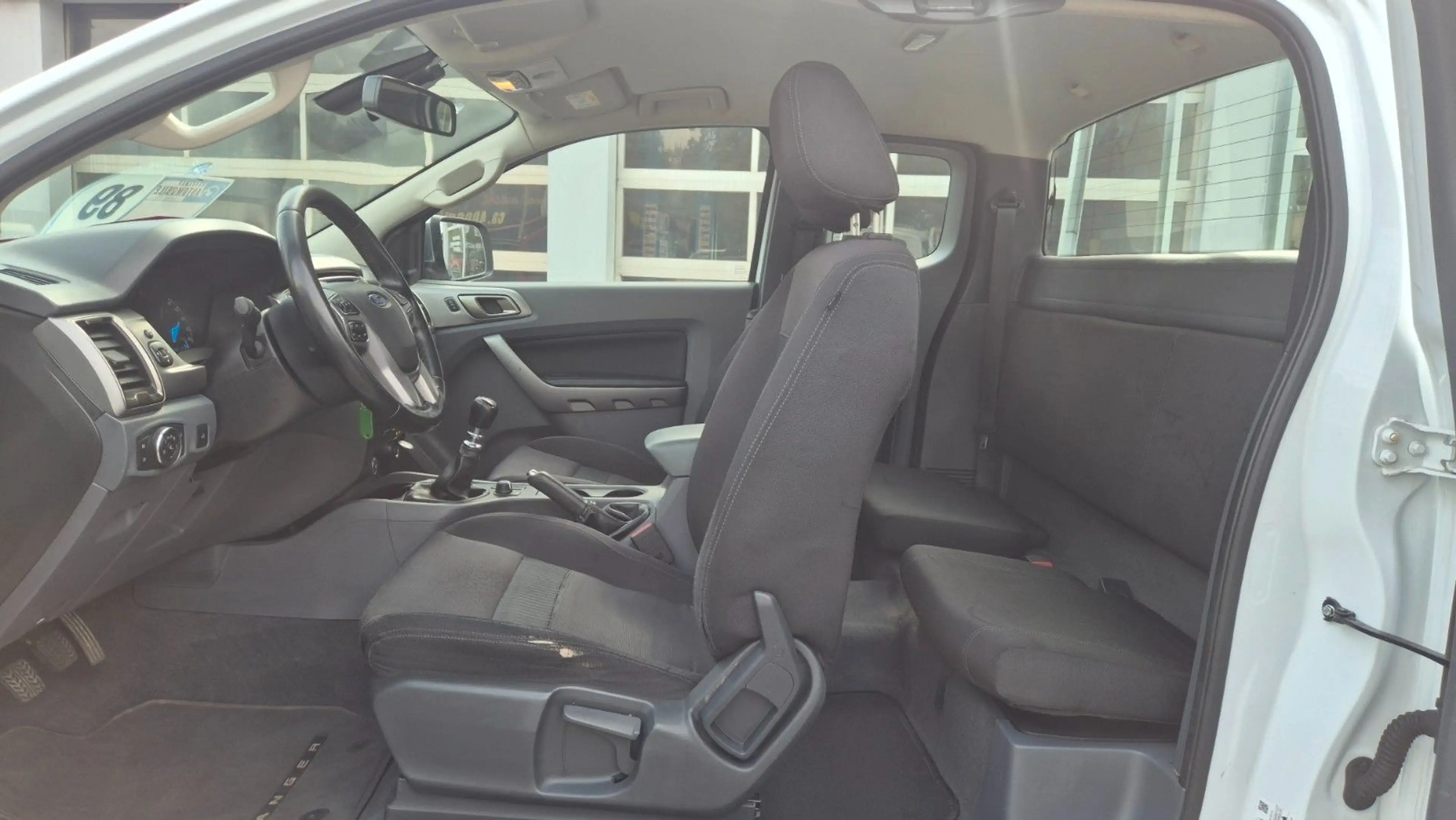 Ford Ranger XLT Extrakabine 4x4* — photo 10