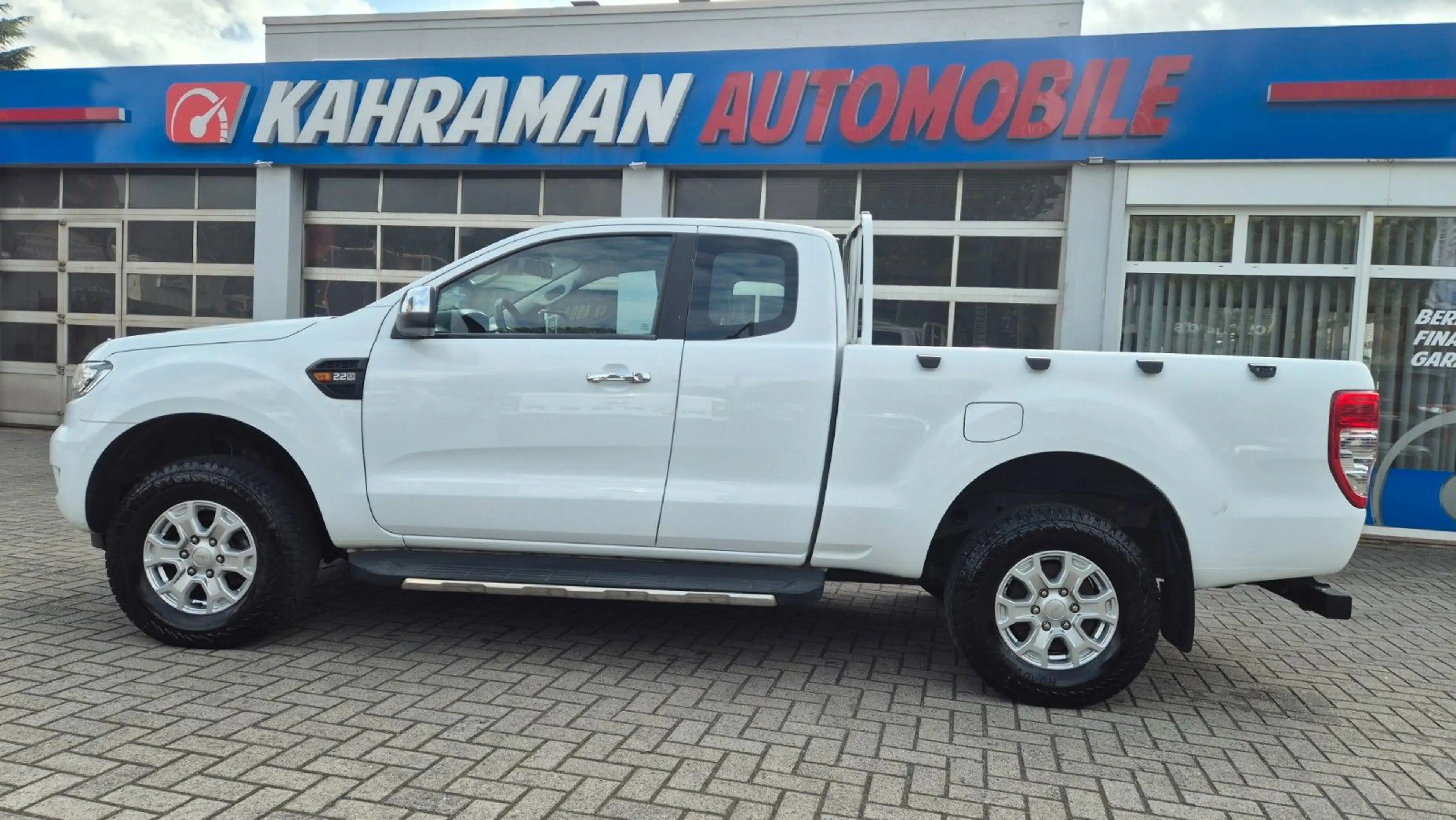 Ford Ranger XLT Extrakabine 4x4* — photo 9