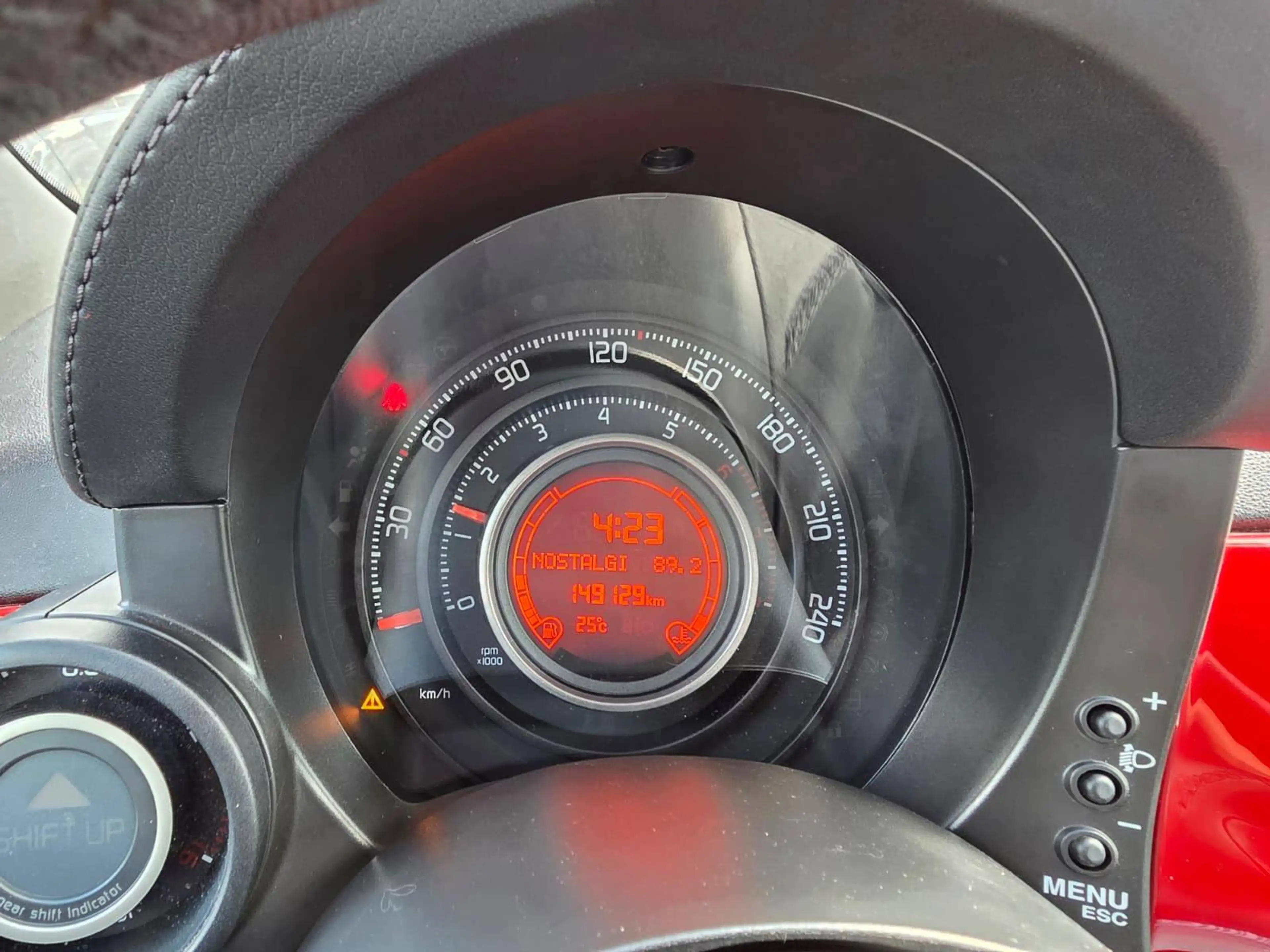Abarth 500 🟢1.4 ESSENCE 135CV — photo 9
