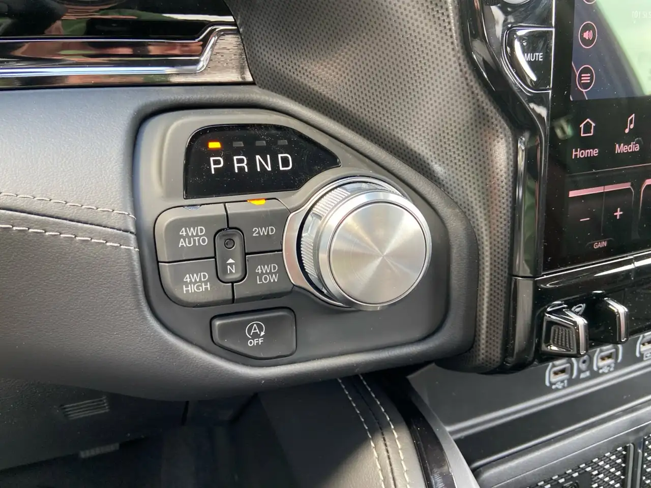RAM 1500 photo RAM 1500